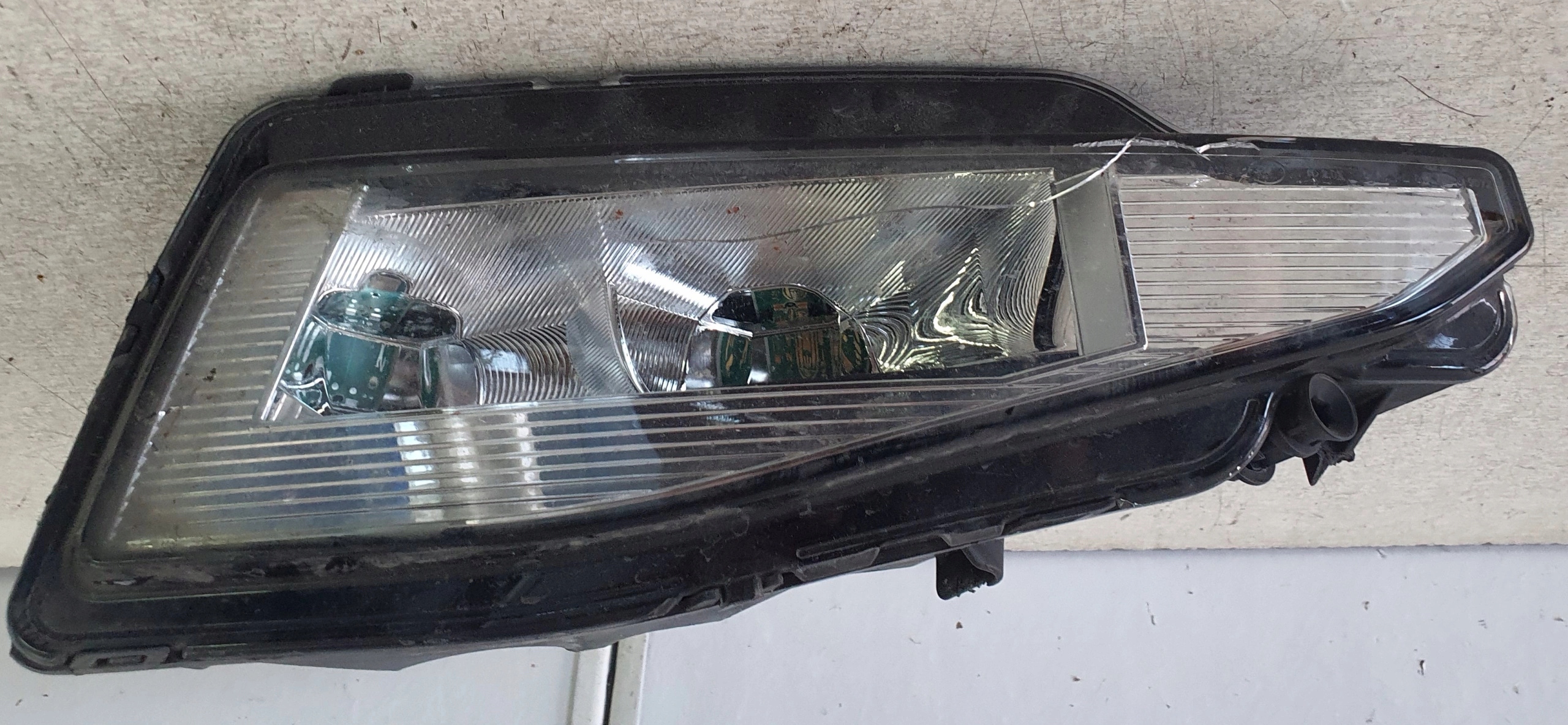 DRL LED Passat B8 lift fog light right