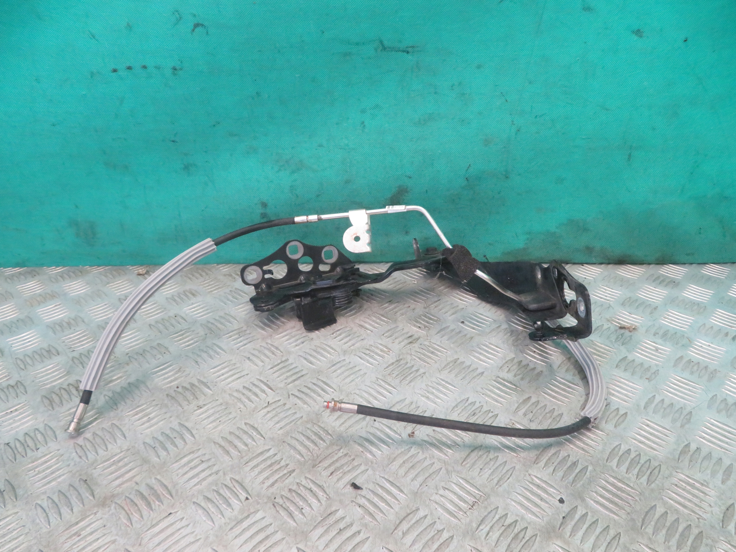 hinge bonnets MERCEDES W205 C KLASA 18R A2058800928