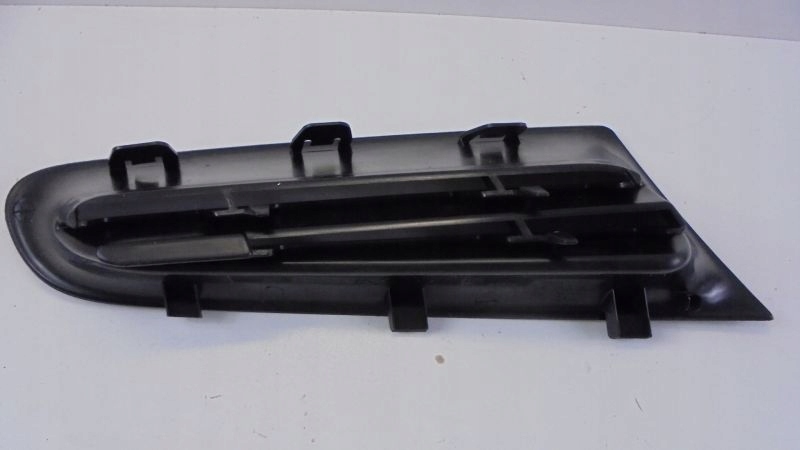 CLIO III KRATKA ATRAPA GRILL ZDERZAKA Part manufacturer Renault OE
