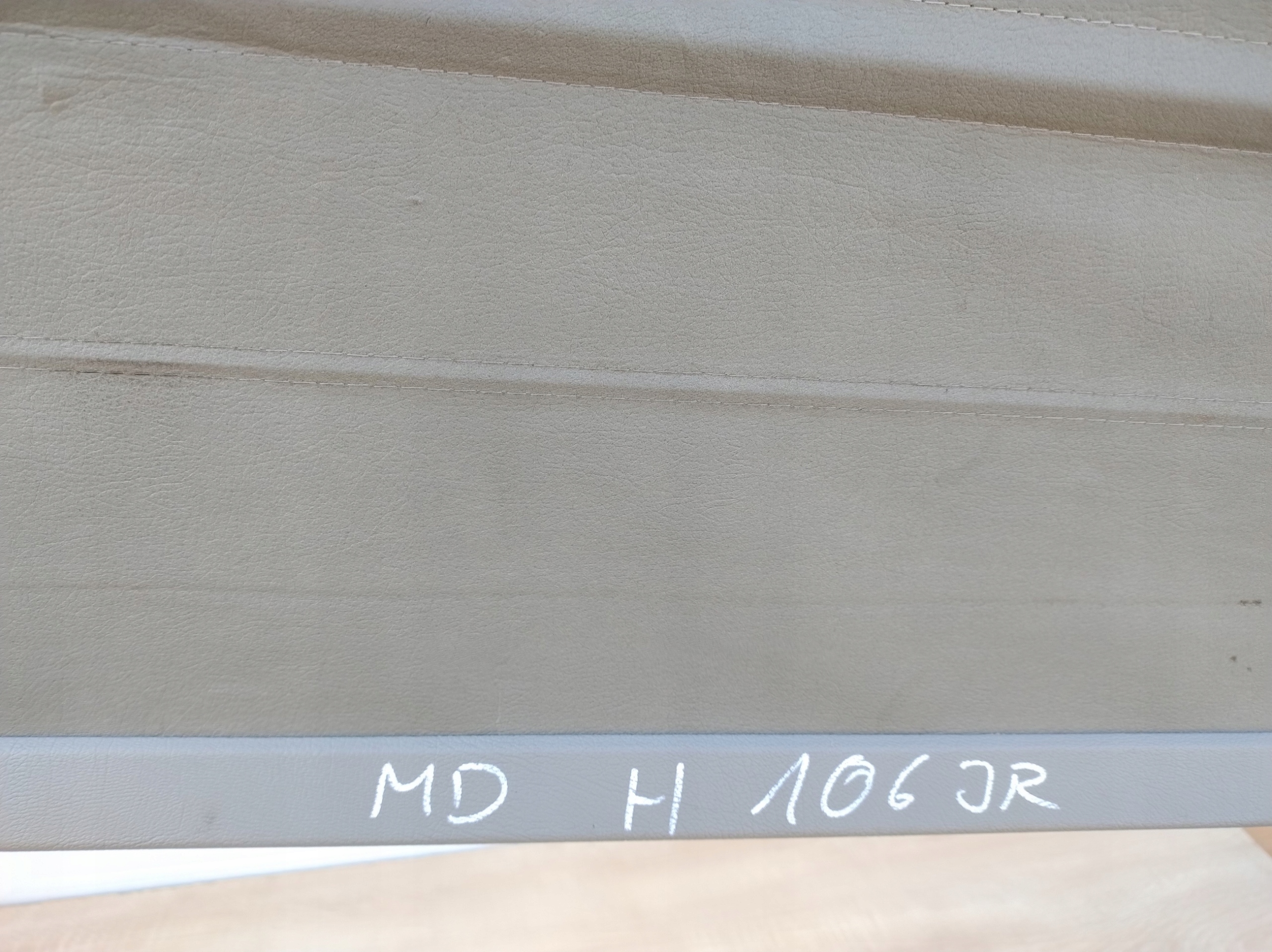 MAZDA PREMACY blinds boot PRZEGRODA 77799350 MDH106JR