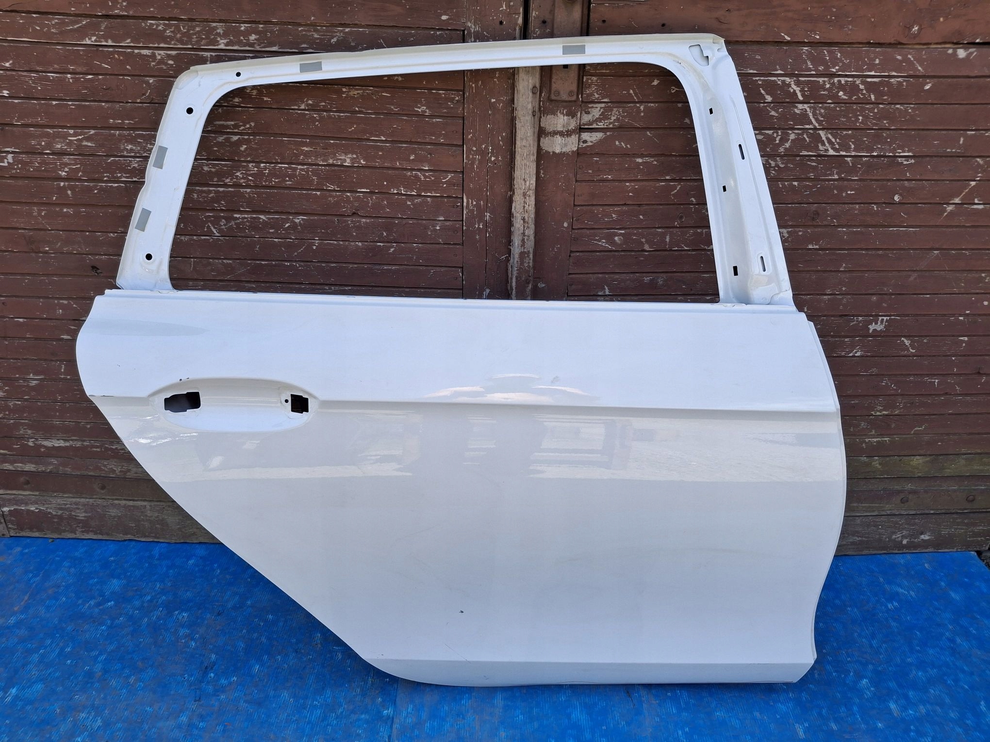 door right rear. VW PASSAT B9 KOMBI 2024R->