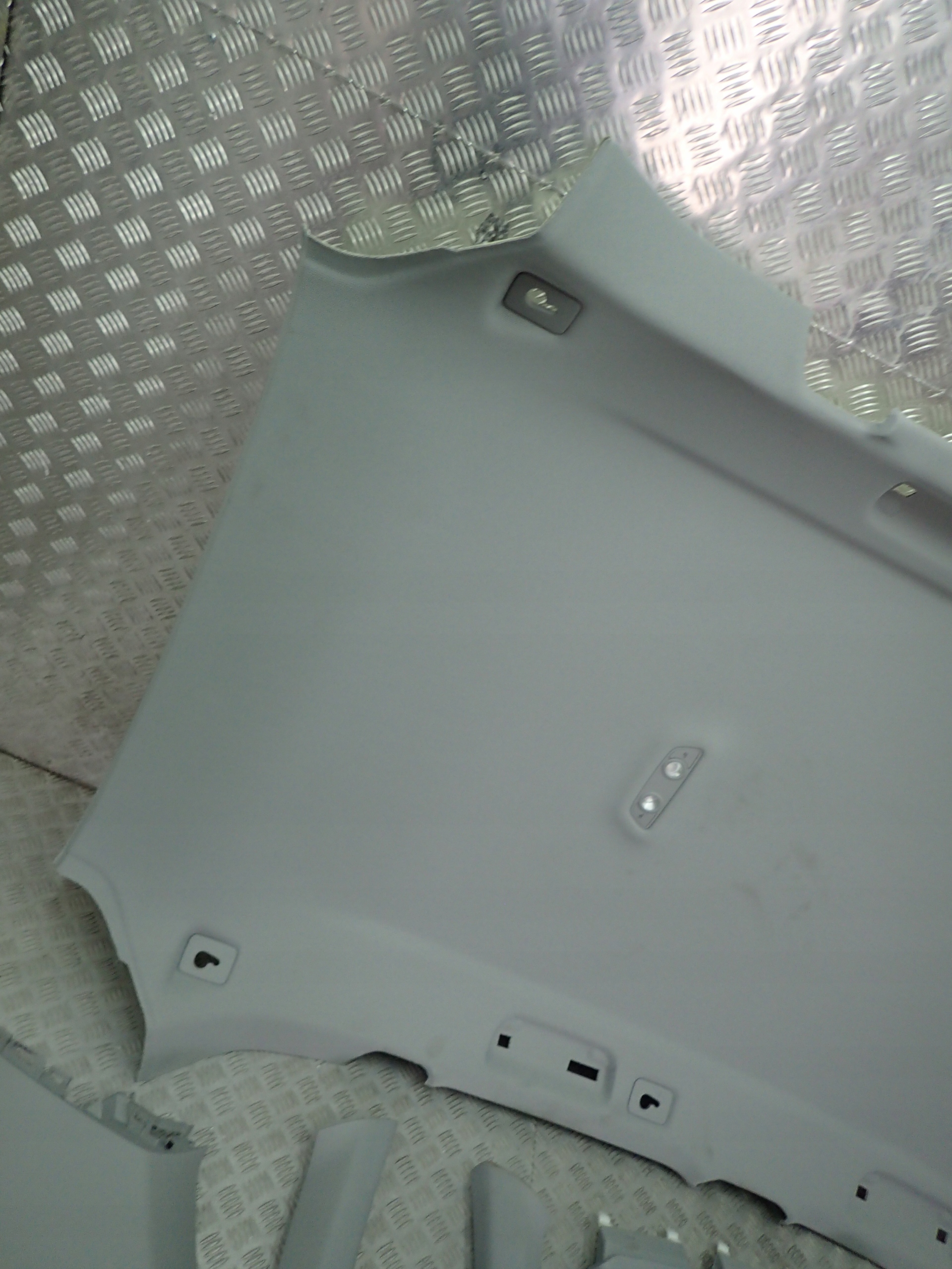 AUDI Q5 SQ5 80A PODSUFITKA SŁUPKI SPŁYWY Producent części Audi OE