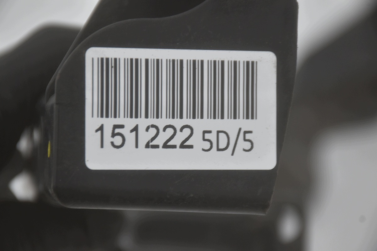 držač ispod farova prednji dio desni BMW E90 E91 LIFT 7138402