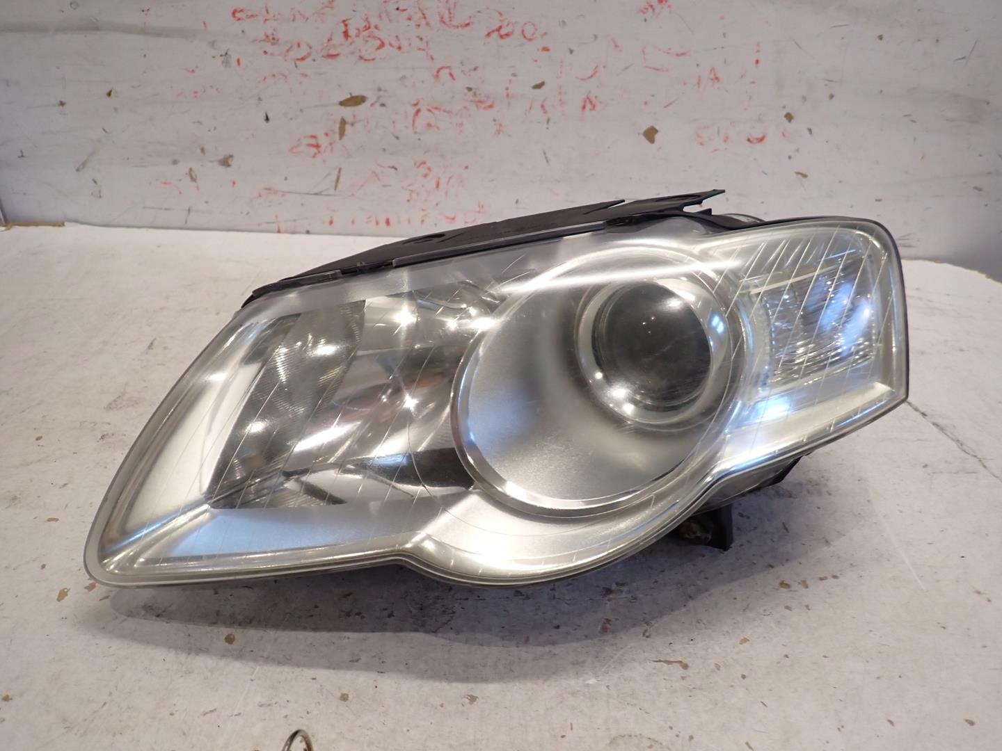 light front front left VW PASSAT B6 2005- 3C0941005AB