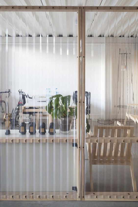 POLIWĘGLAN trapezowy gradoodporny 2m x 90 cm LIGHT Grubość 0.5 mm