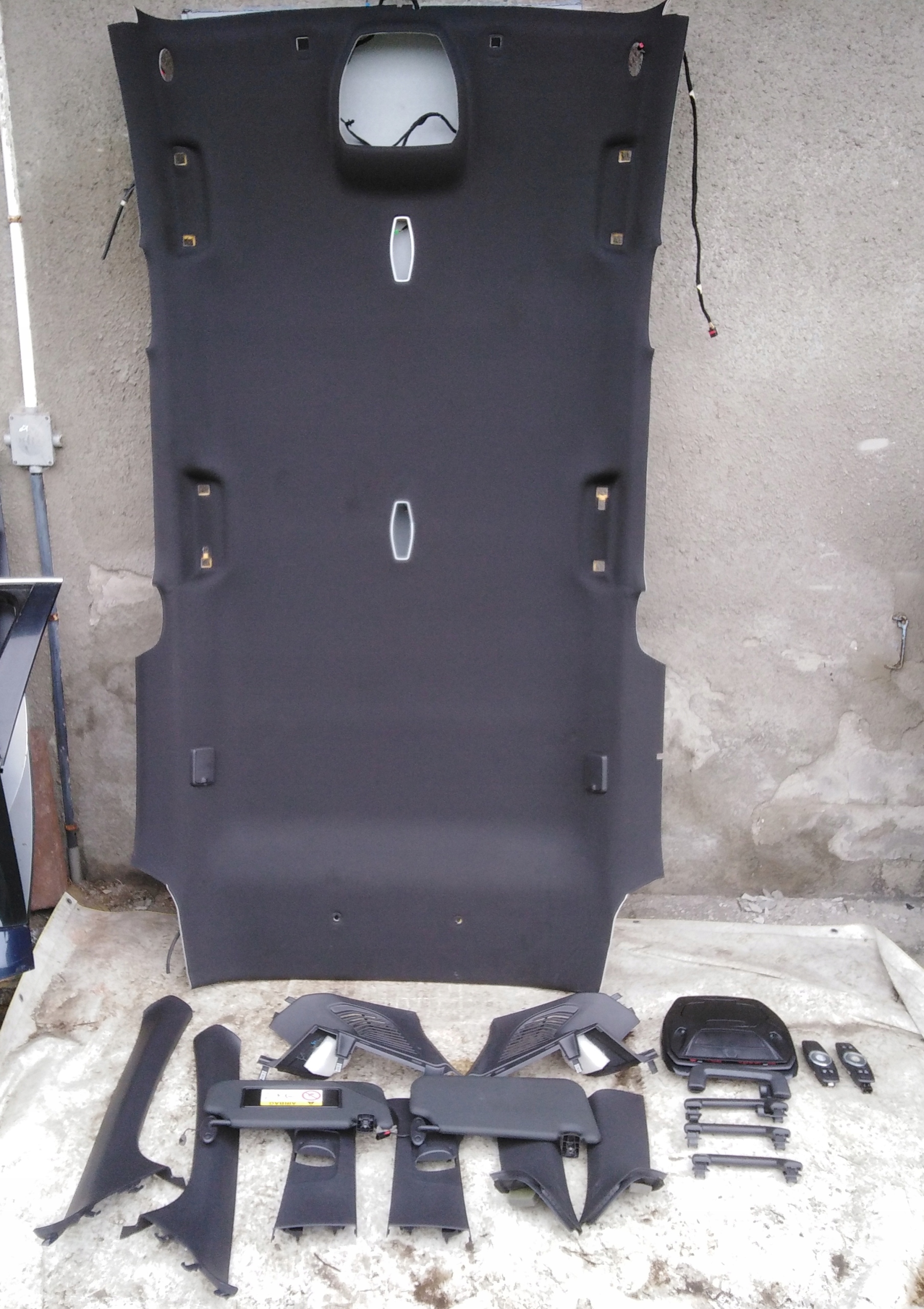 FOCUS MK3 LIFT KOMBI PODSUFITKA OSŁONY SŁUPKÓW KOMP