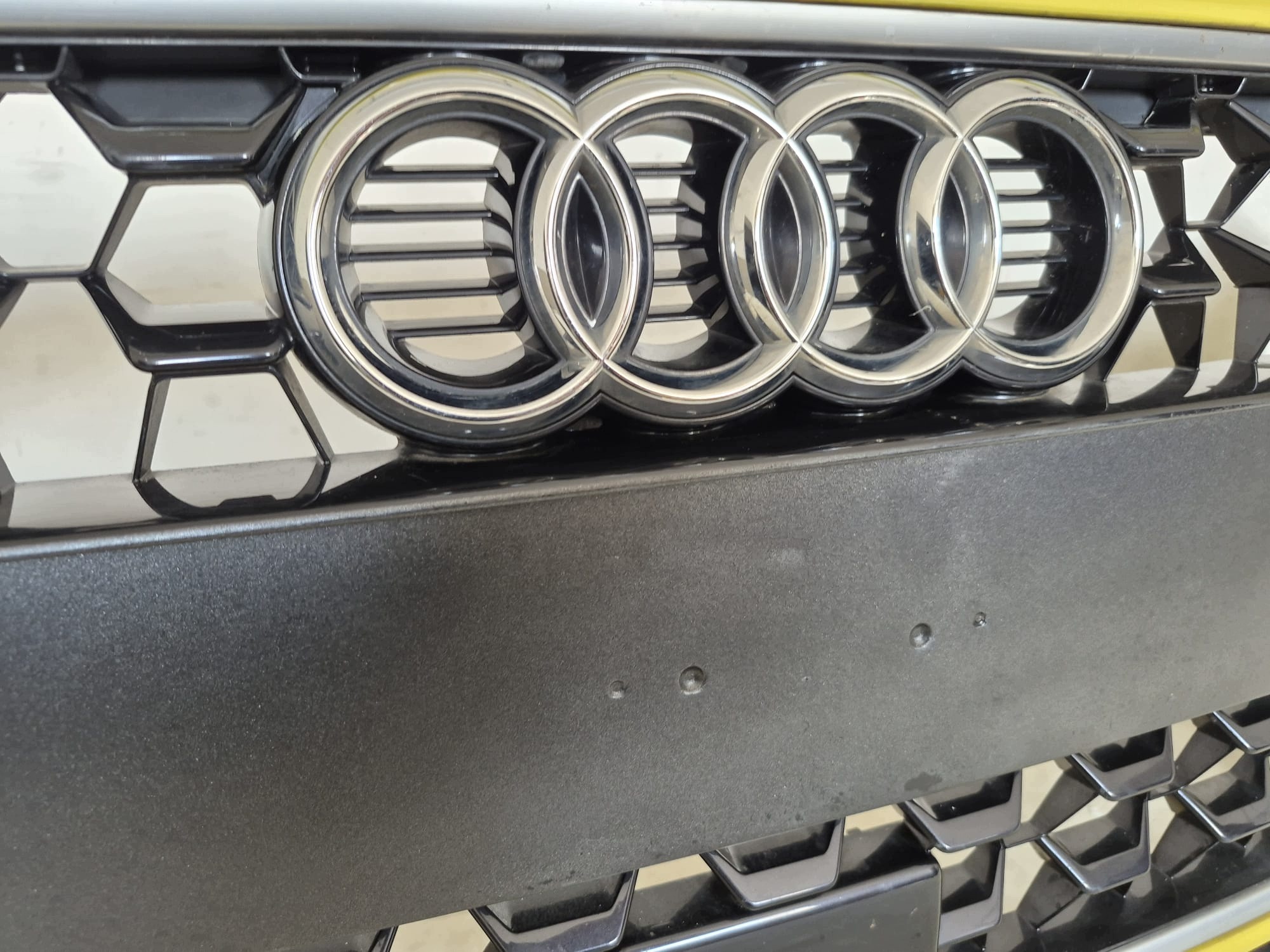 AUDI A1 II 82A 18- bumper front front SPR 82A807437A