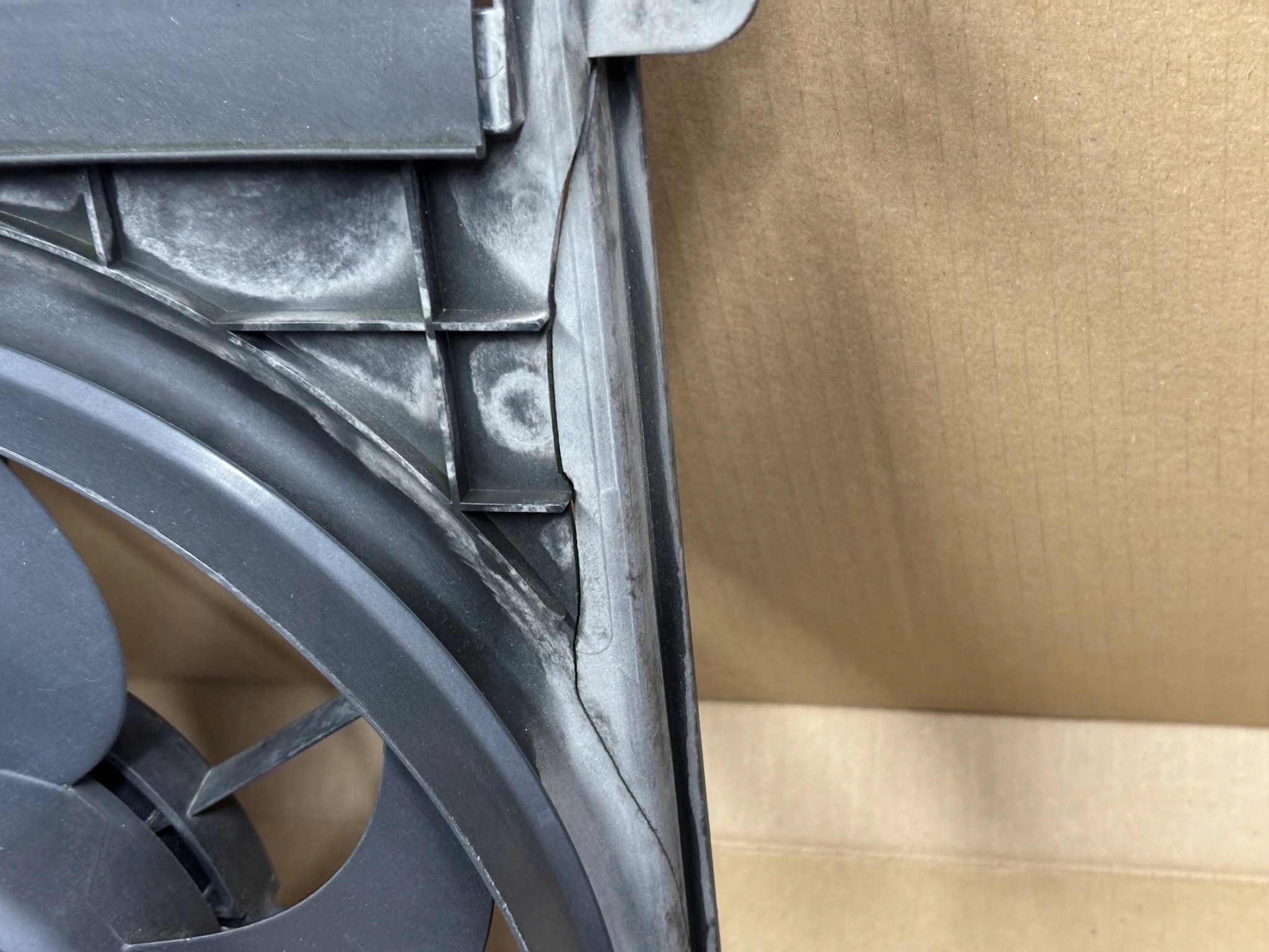 ventilátor chladiče VW CADDY GOLF PASSAT POLO AUDI A1 A3 TT 1K0121223