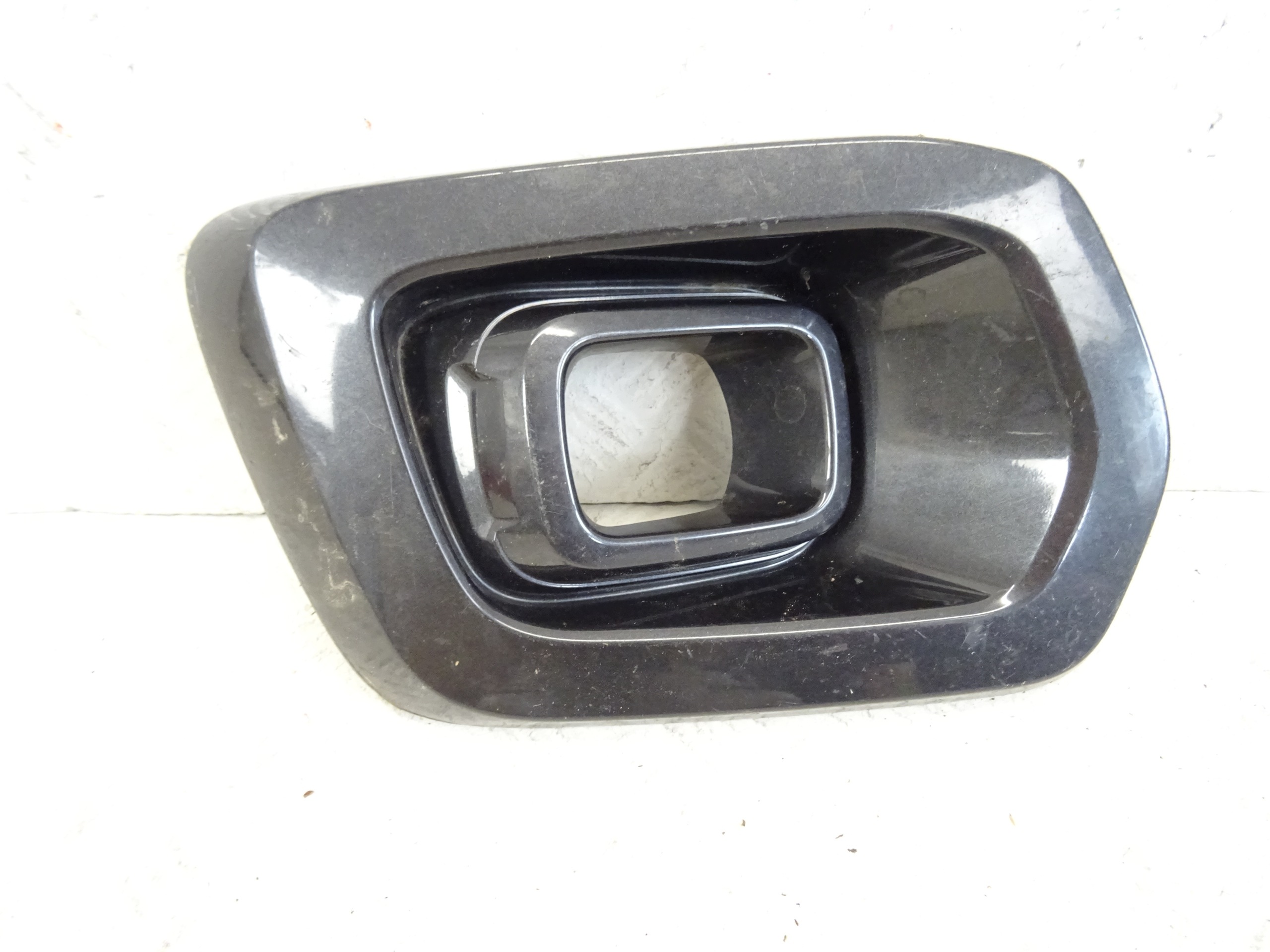 grid of a bumper right front FORD RANGER 4 JB3B-15A298-D