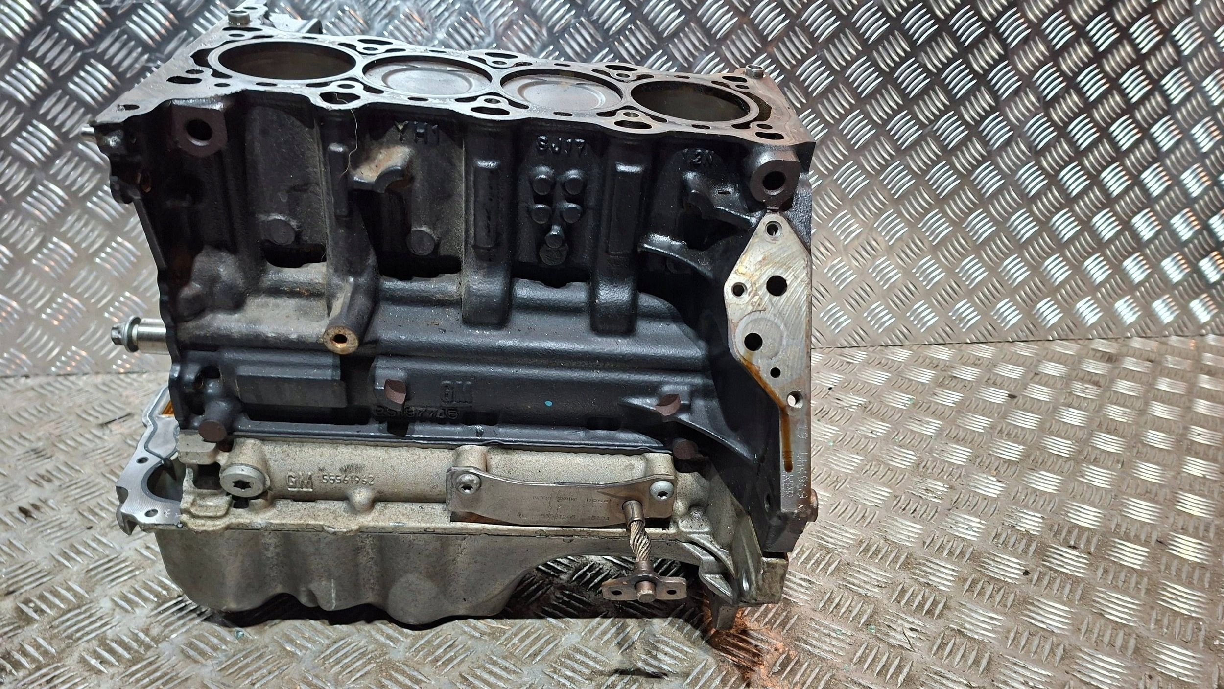 BLOK DOL Moteur Complet B14XER OPEL ADAM CORSA E 1.4 16V 90KM 2014