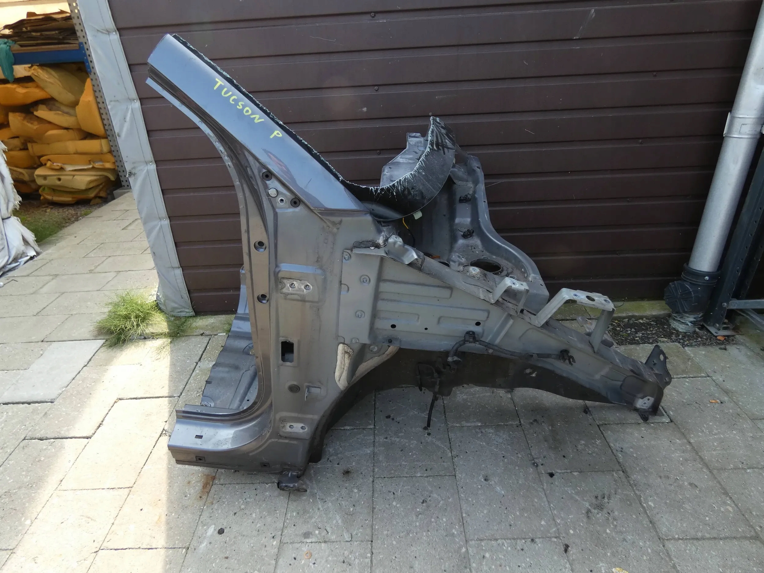 HYUNDAI TUCSON III quarter tip right front