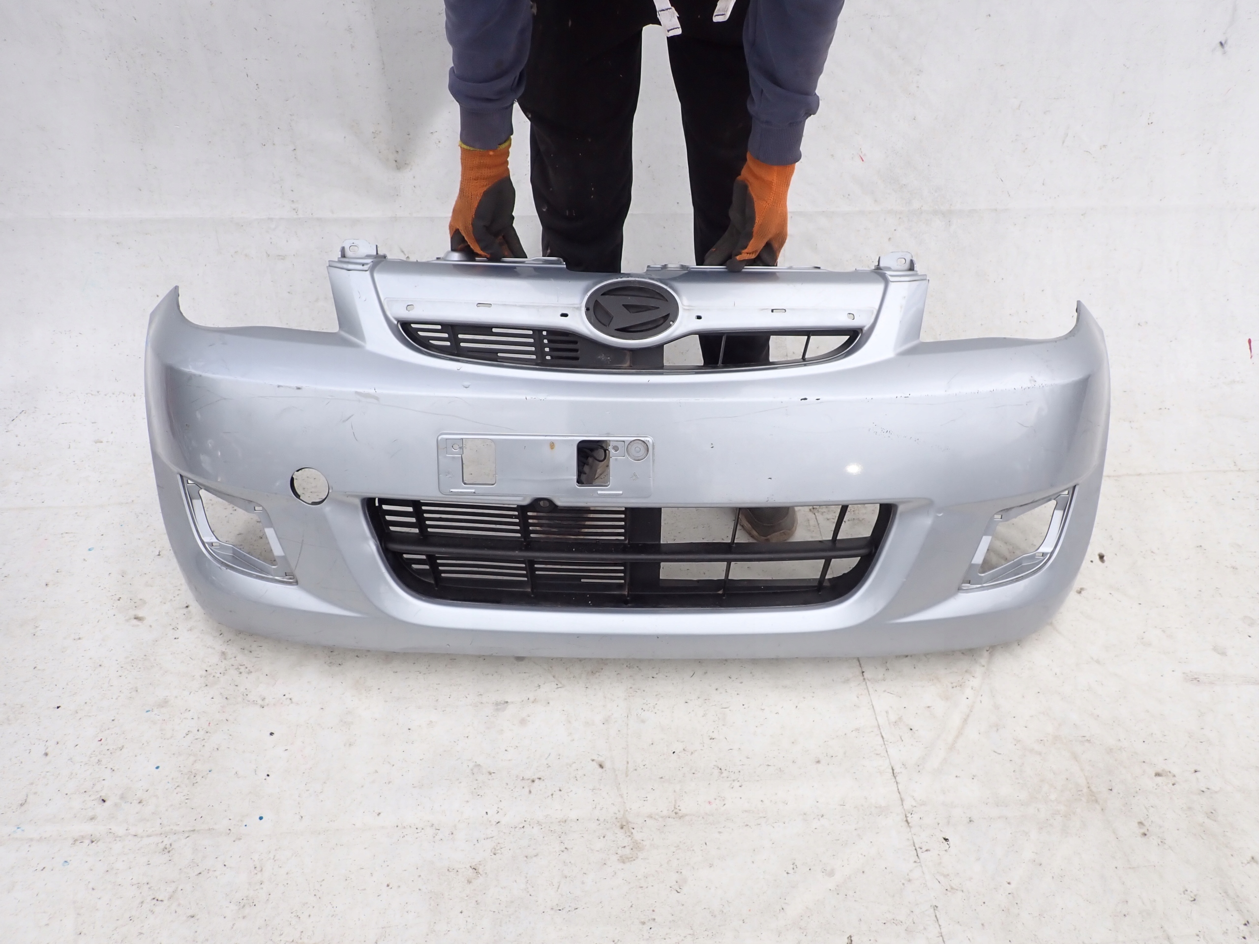 DAIHATSU CUORE VII 7 06-18 bumper front front