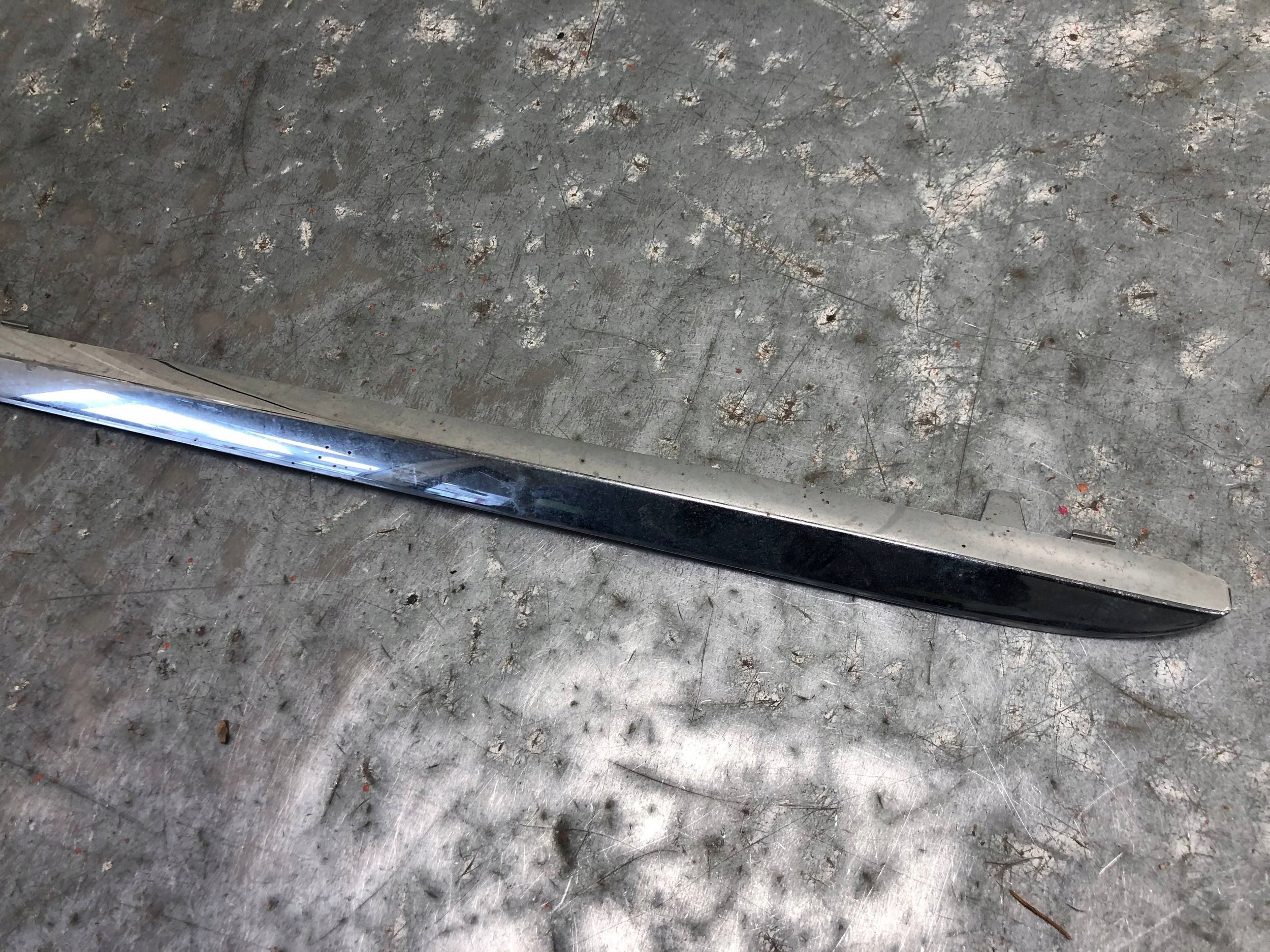 moulding door left rear part MERCEDES W205 A2056906302