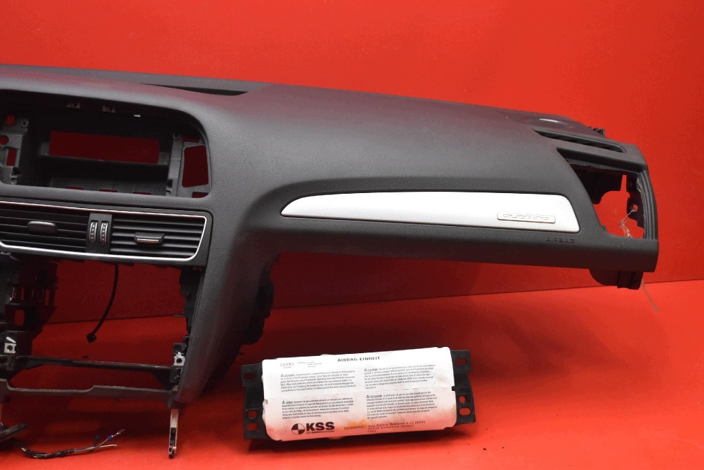 dashboard instrument panel console cockpit airbag EU AUDI Q5 8R 12-17