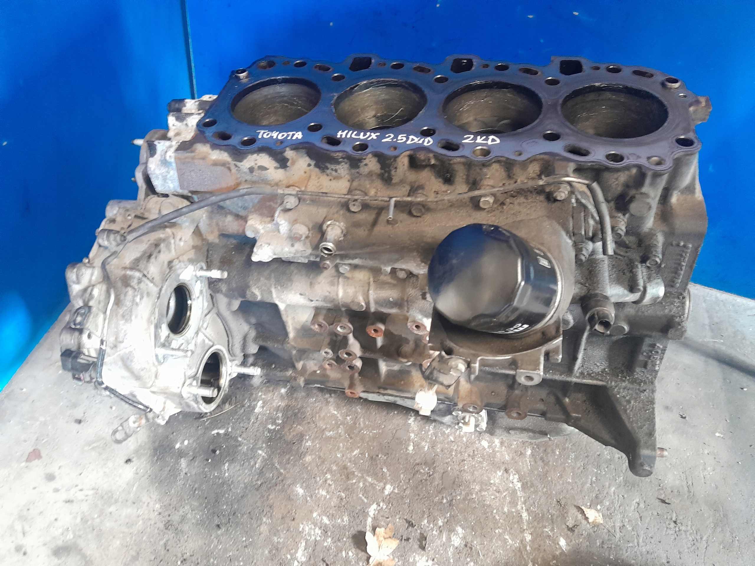 DÓŁ SILNIKA TOYOTA HILUX 2.5 D4D 2KD