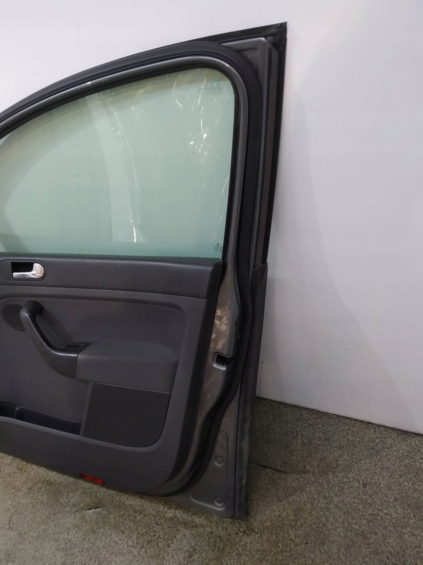 door right front plus LA7T VW Volkswagen Golf V (2004-2009)