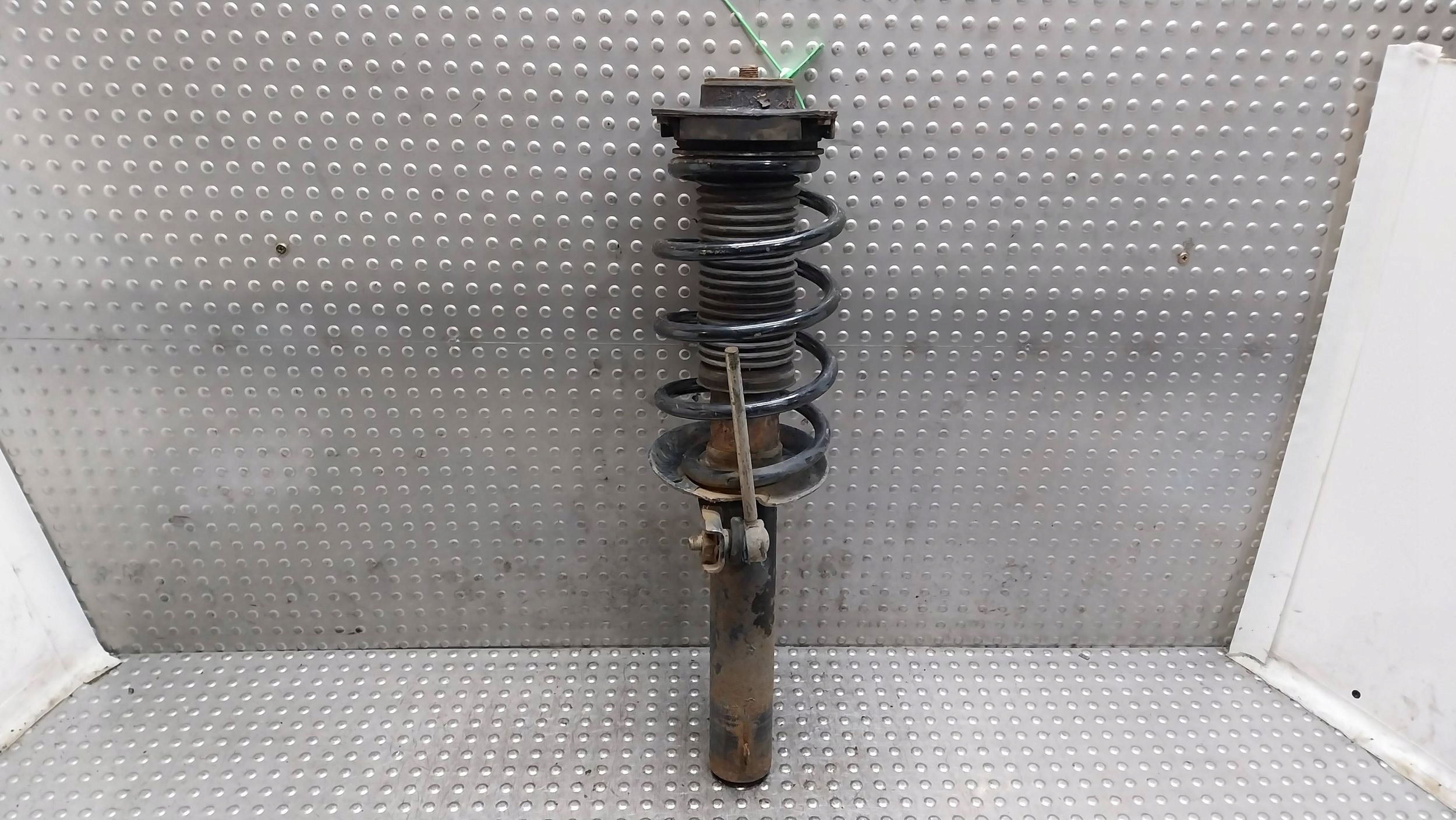 shock absorber right left front 1T0413031EJ SEAT ALTEA LEON II GOLF V YETI