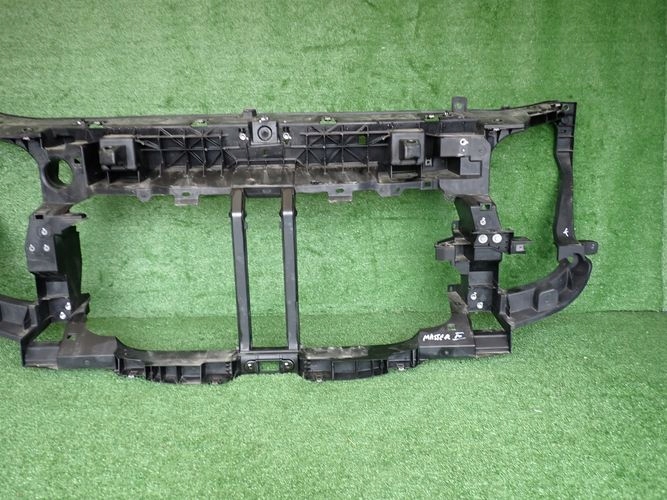 RENAULT MASTER IV support panel for radiators front 825000232R