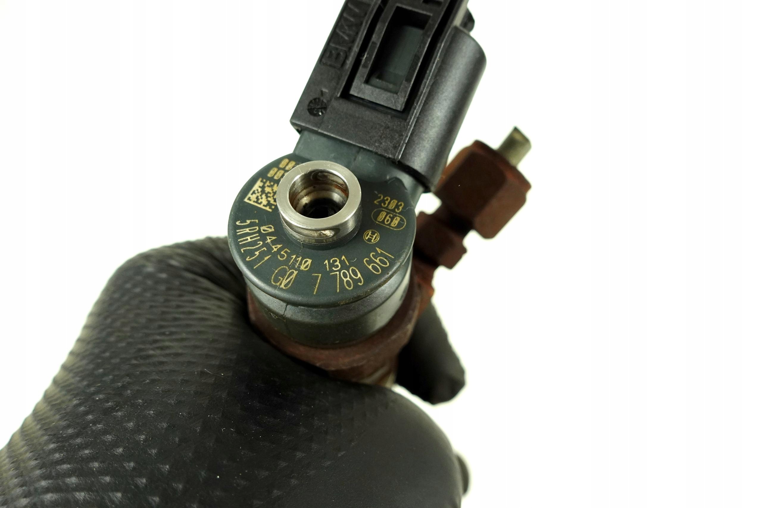 nozzle injector BMW X5 E53 5 E61 7 E65 E46 3.0 D 3.0D 0445110131 7789661