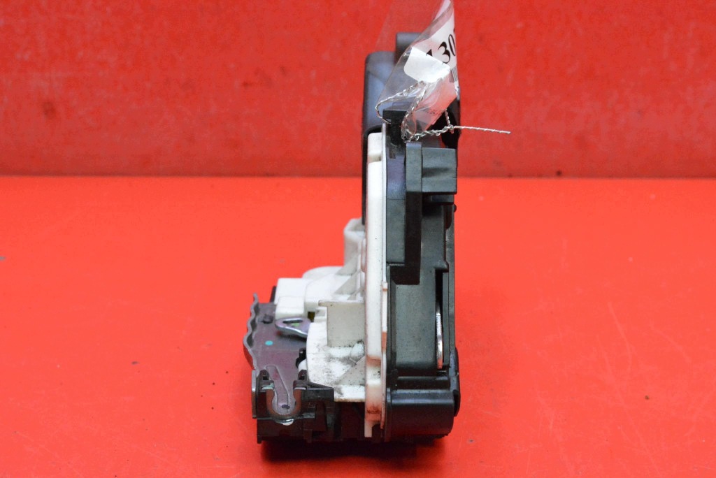 lock door right front front EU 5K1837016D VW POLO 5 V 6R 5D HB 09-15