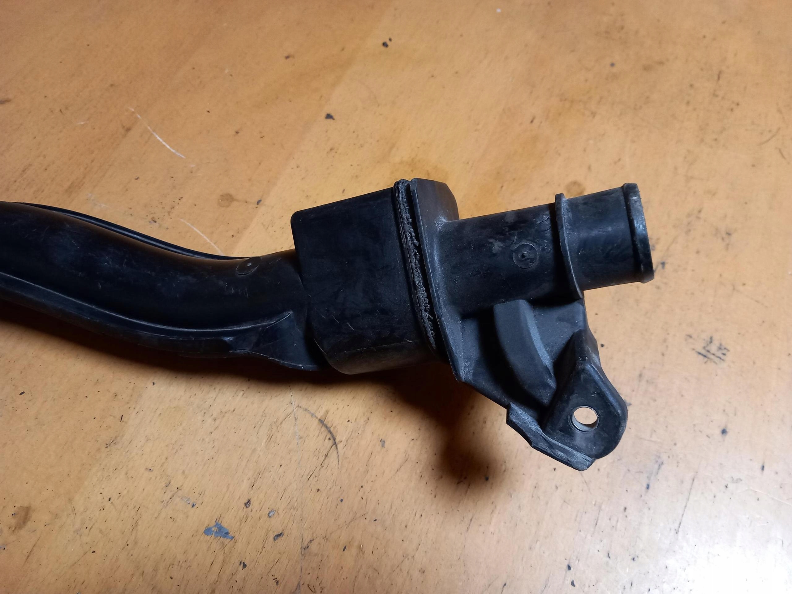 pipe wiring air DACIA LOGAN and 1.5 DCI 8200296982