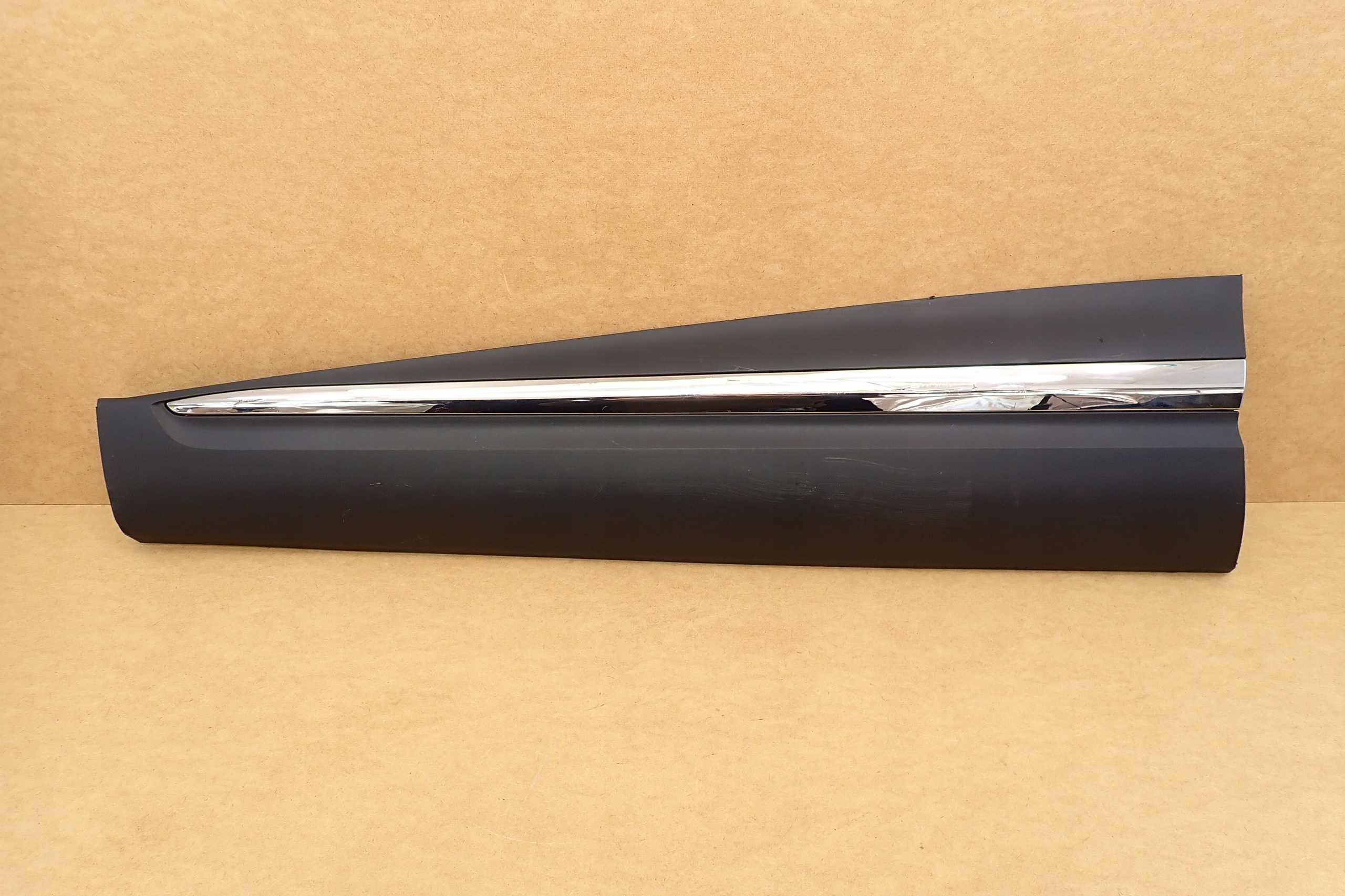 RENAULT KADJAR NAKŁADKA LISTWA DRZWI LEWY PRZÓD 808774216r Producent części Renault OE