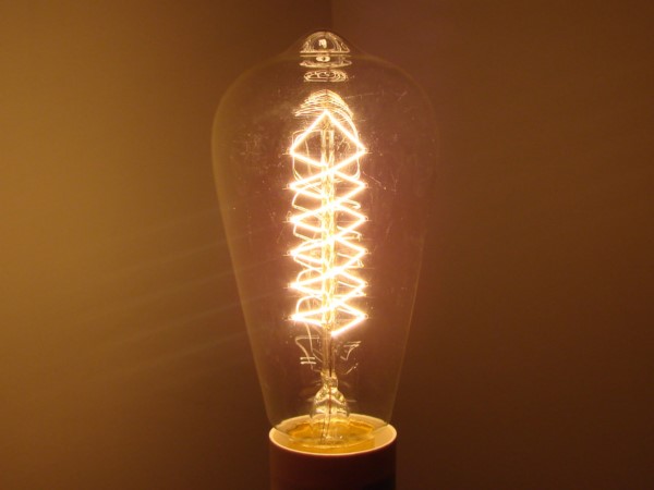 

Ozdobna Żarówka Węglowa Retro Edison E27 40W ST64