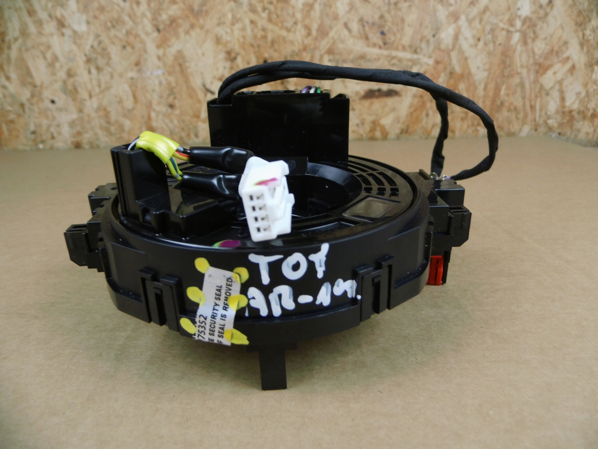 Toyota RAV4 V ring below steering wheel, 42240 75Q998