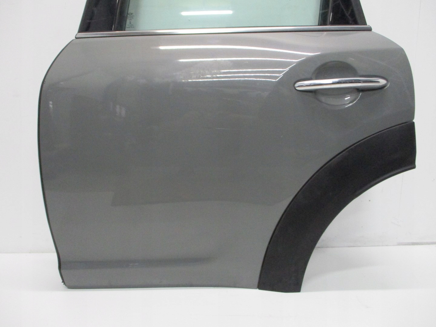 door left rear. MINI COUNTRYMAN F60 17R