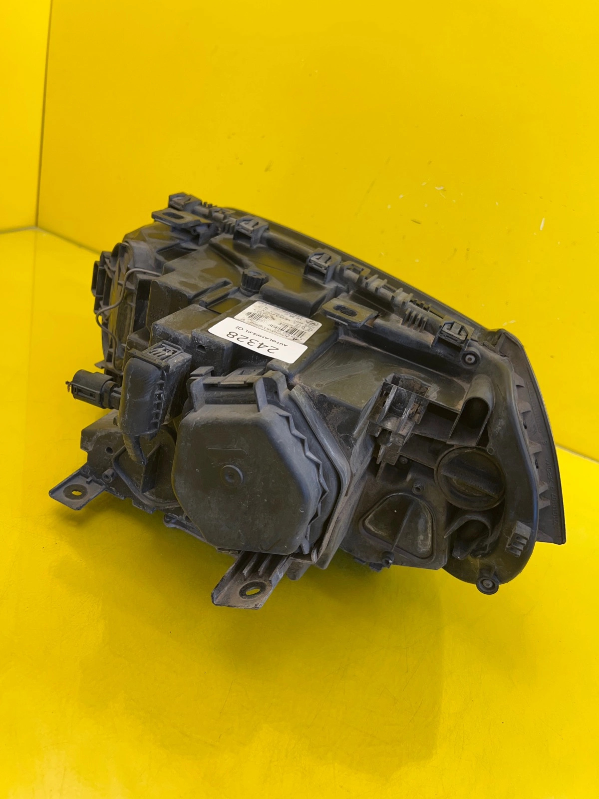 light right BMW X3 E83 Bi-Xenon Dynamic positioning complete