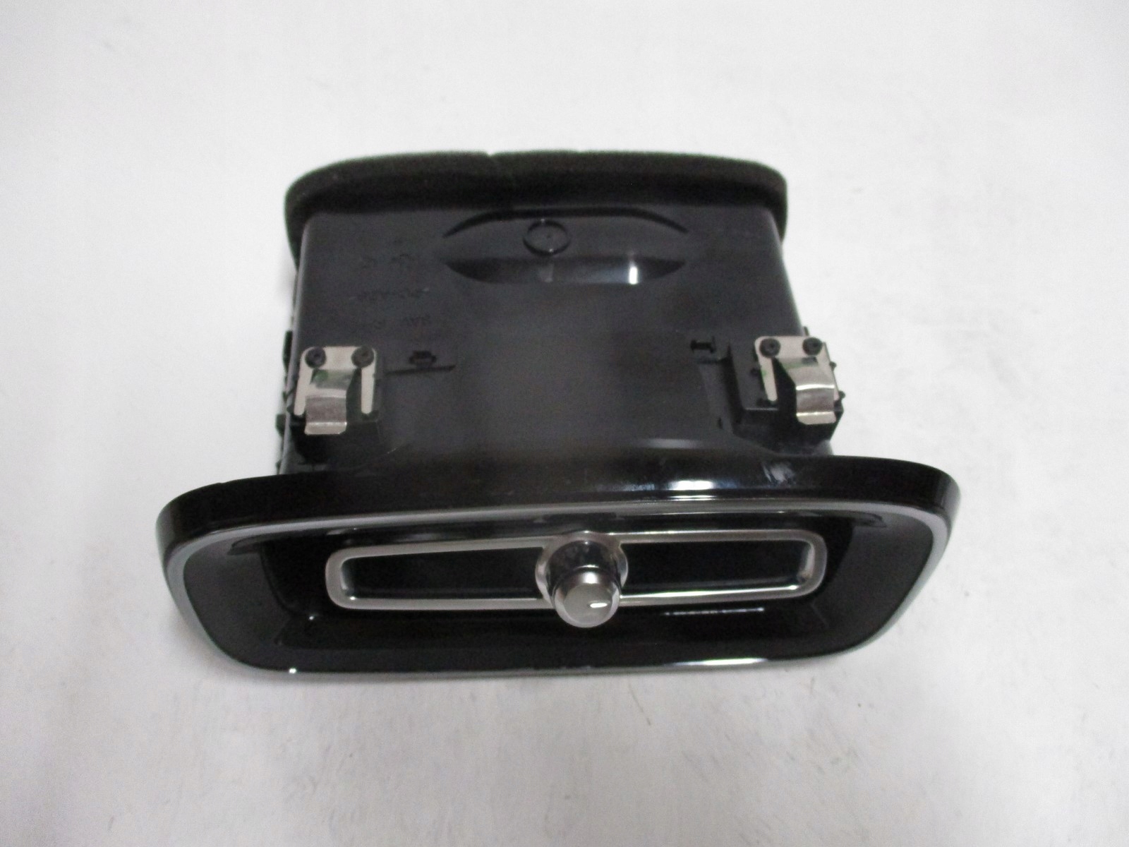 grid air conditioning devices right VOLVO XC-40 XC40 31442626