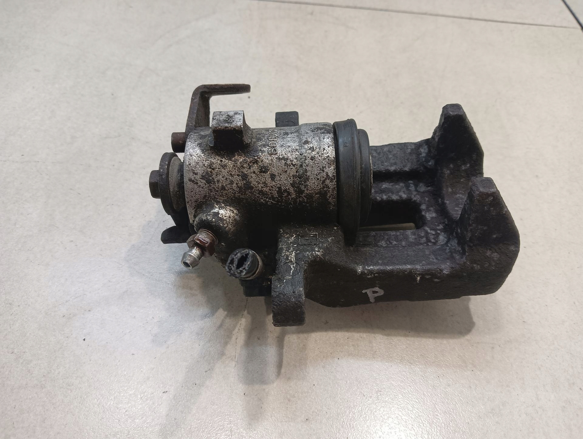caliper brakes right rear part NEW BEETLE 2.0 60877