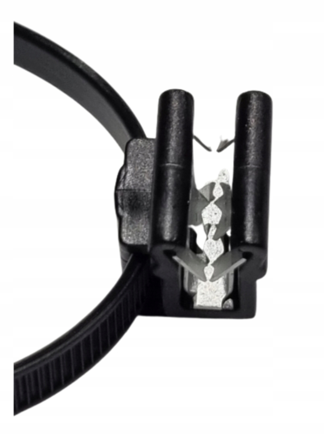 OPASKA KABLOWA Z KLIPSEM