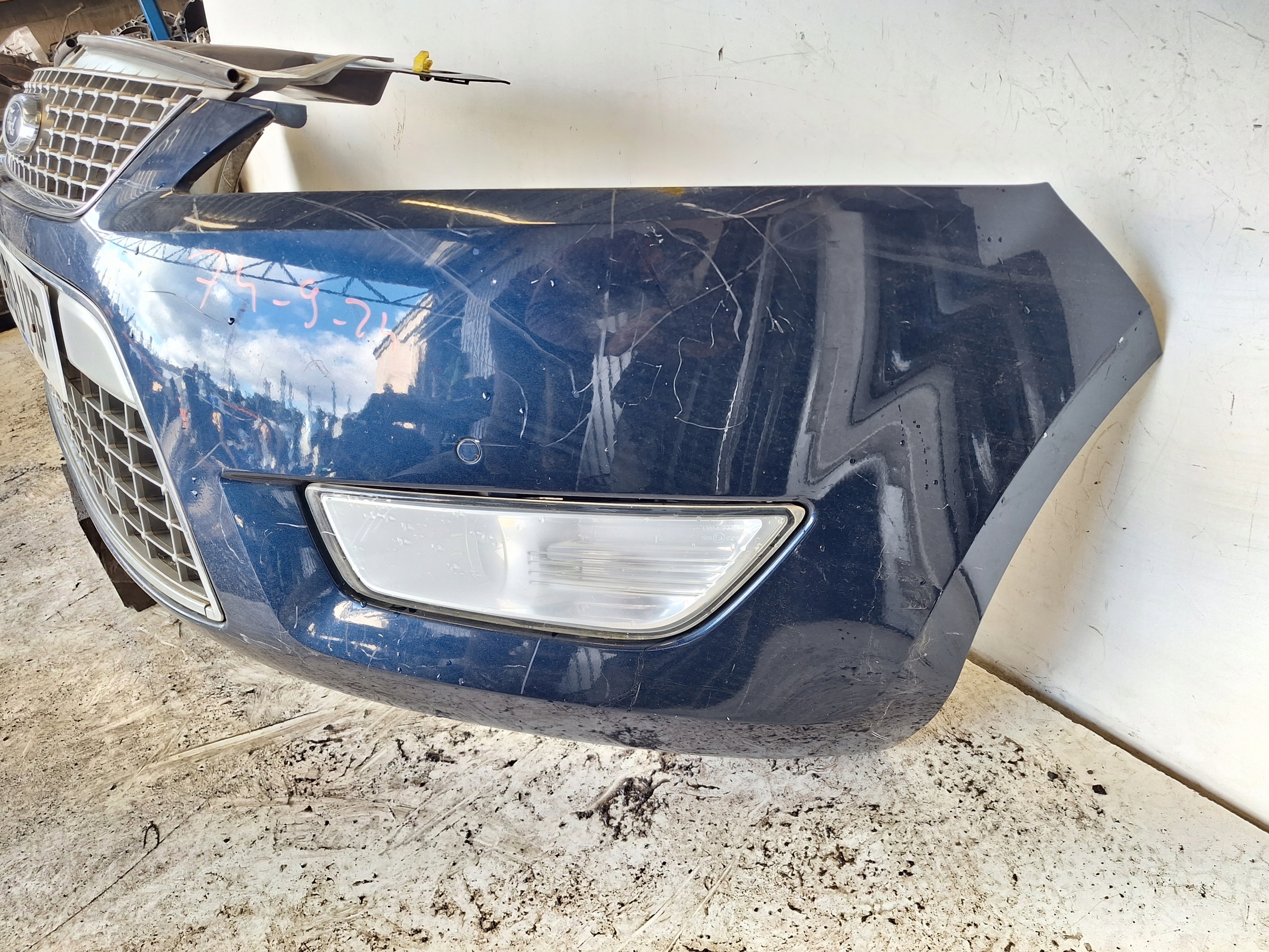 FORD MONDEO MK4 07-10 bumper + PDC
