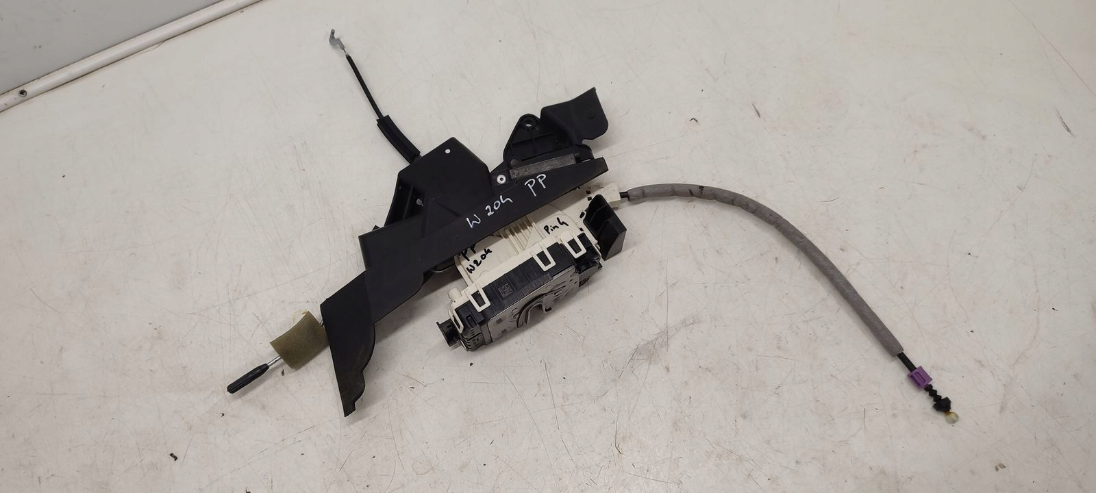 lock door front front right Mercedes W204