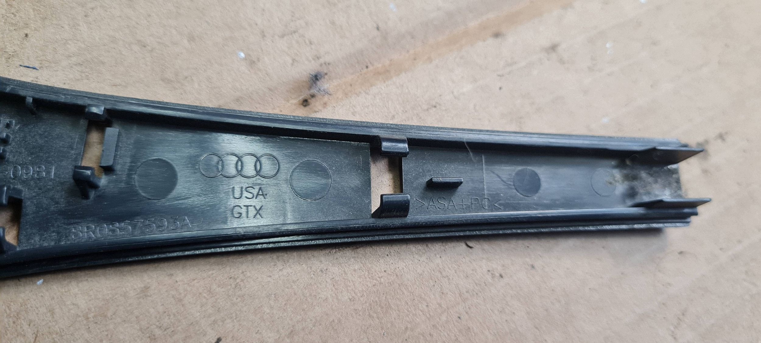 Q5 SQ5 8R bracket holder mirrors hook windows 8R0857593A