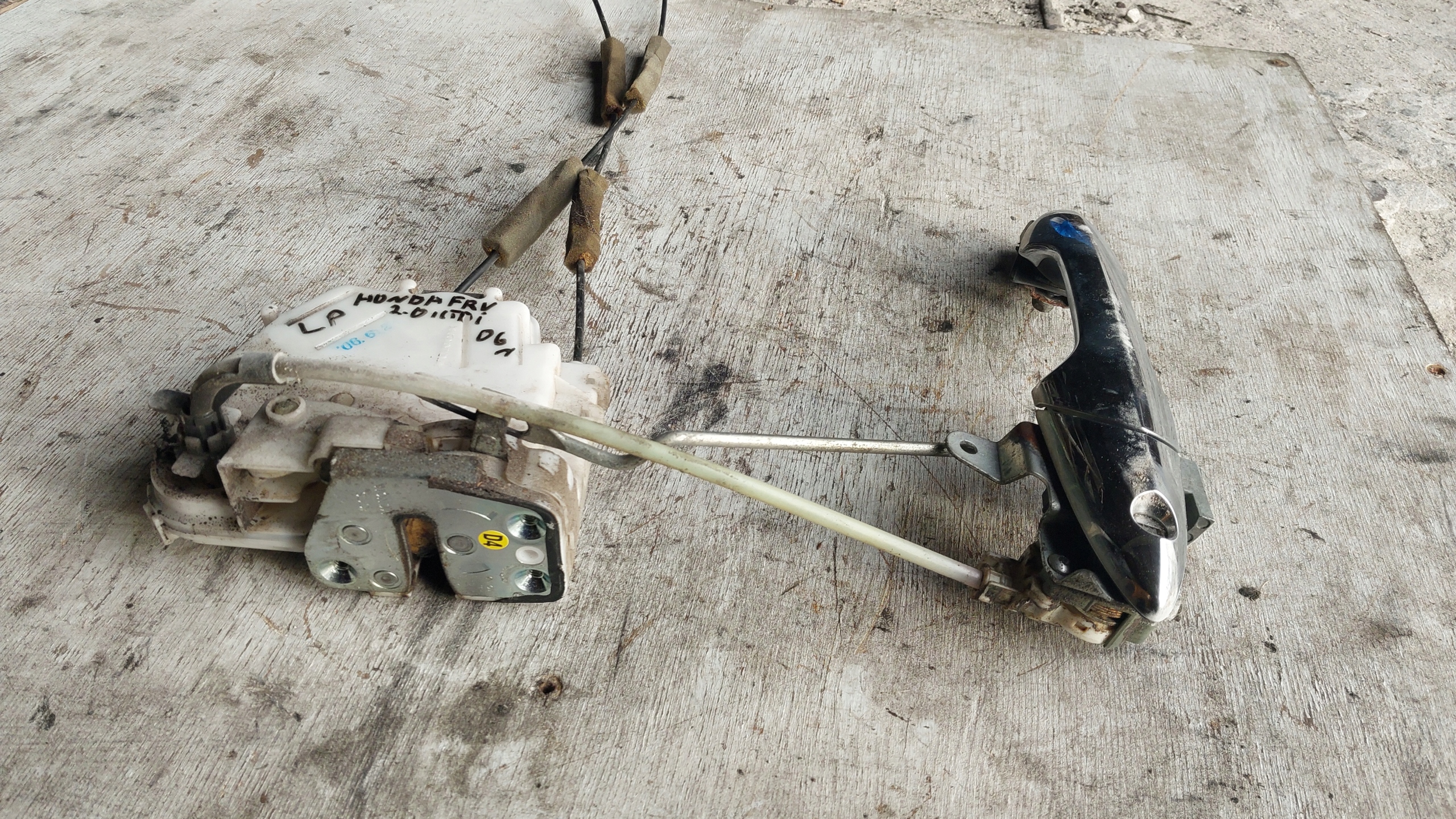 lock door left front front handle EU HONDA FRV FR-V 04-09 r.