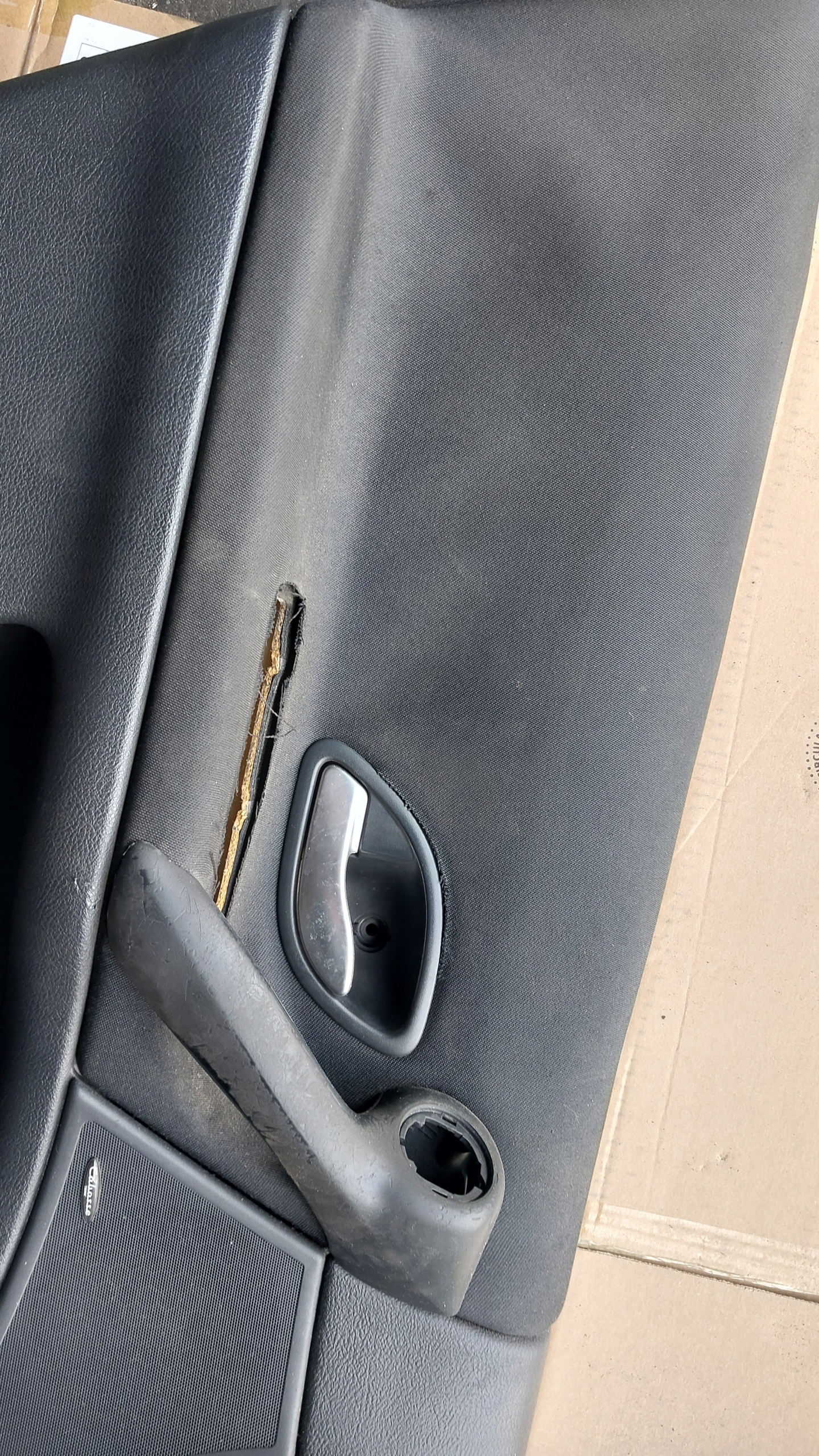side upholstery door left front CABASSE RENAULT LAGUNA II KOMBI 05 R.