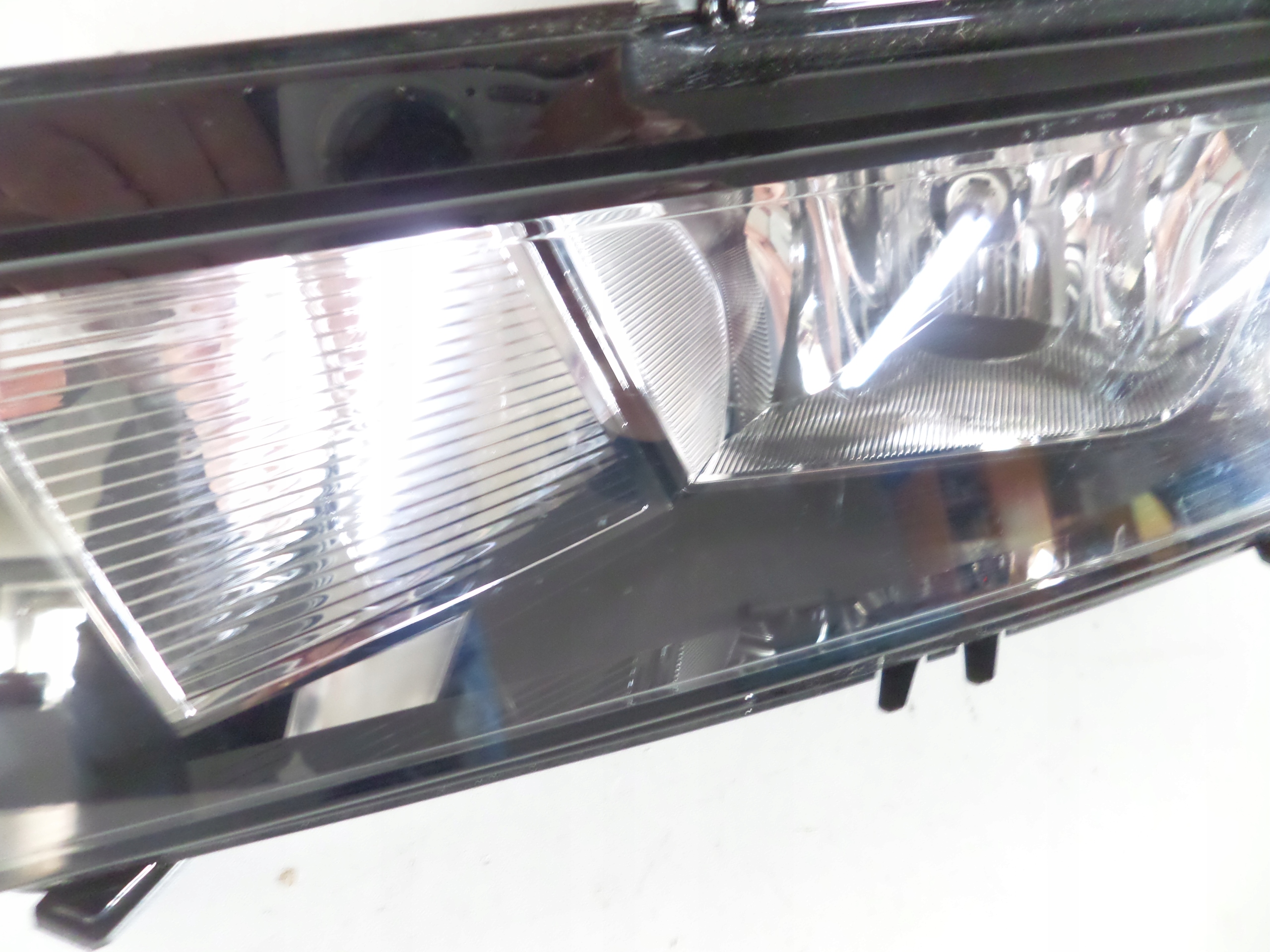 fog light light right VW TOURAN III 15