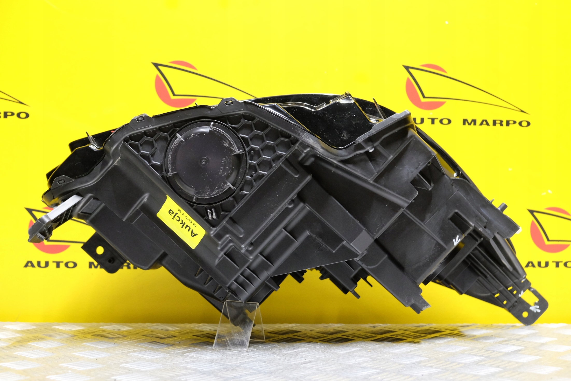 LINCOLN CORSAIR 2019- REFLEKTOR LAMPA LED LEWA USA Rodzaj świateł mijania LED