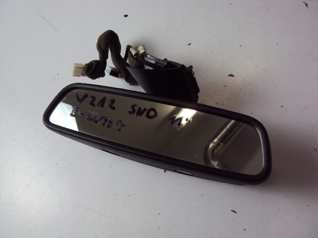 LUSTERKO WEWNETRZNE MERCEDES W212 SEDAN 11R