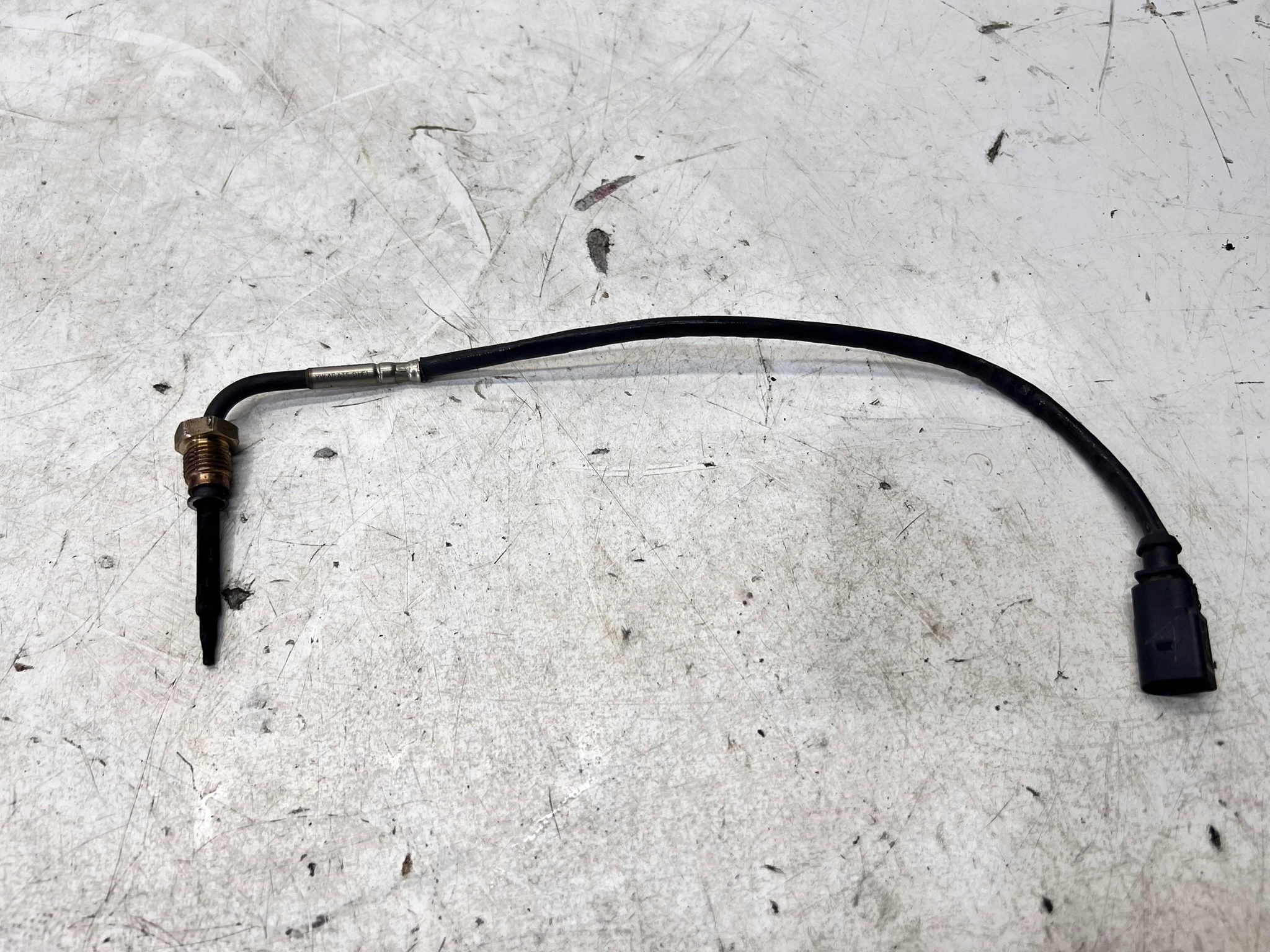 Sensor TEMPERATURY Gase AUDI A6 C8 8W0906088AC