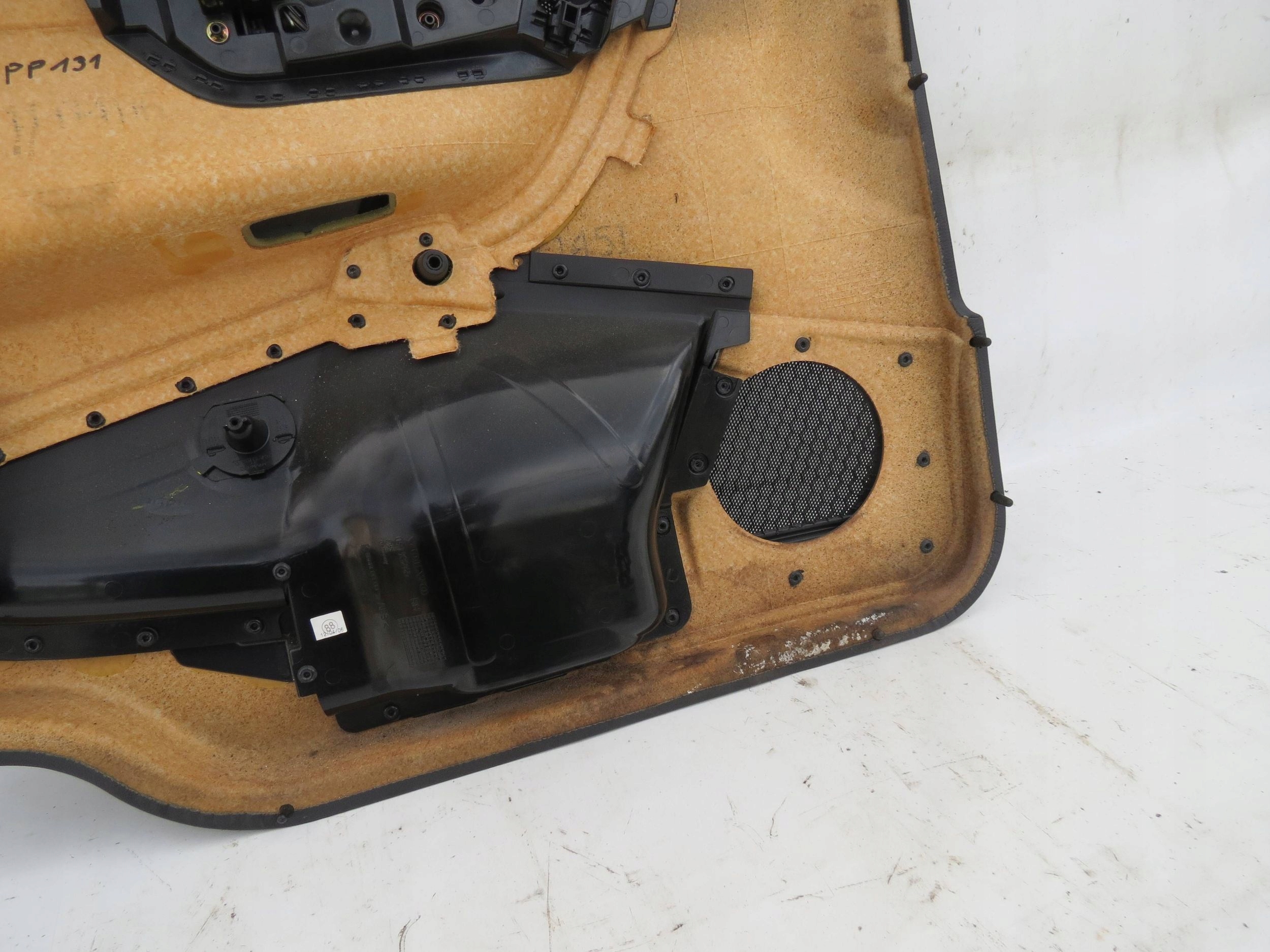side door right front VOLVO XC70 II AWD 2.4D 185KM 2000-2007r 39990680