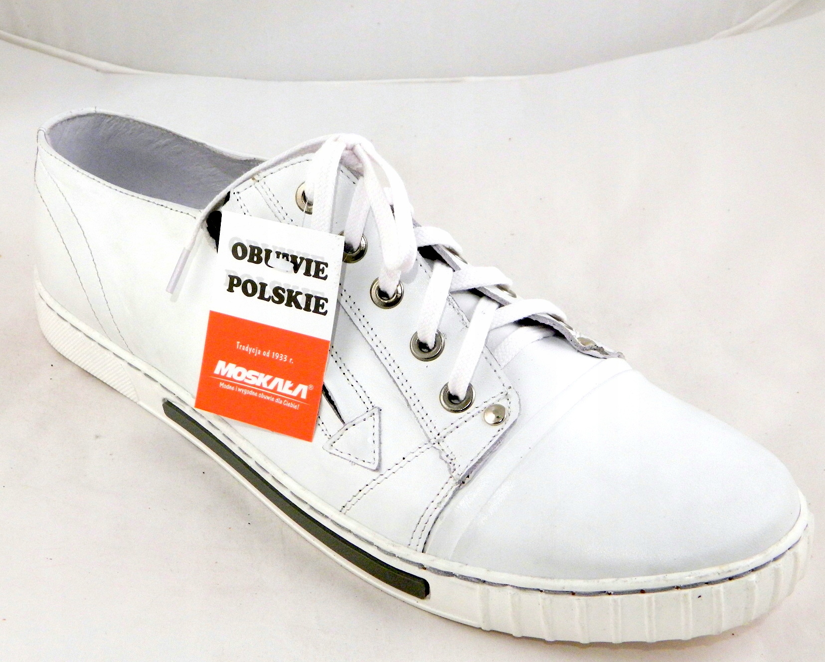 TRAMPKI ZE SKÓRY NATURALNEJ ZAMEK PRODUKT POLSKI Kod producenta MOS.211.C.BIA