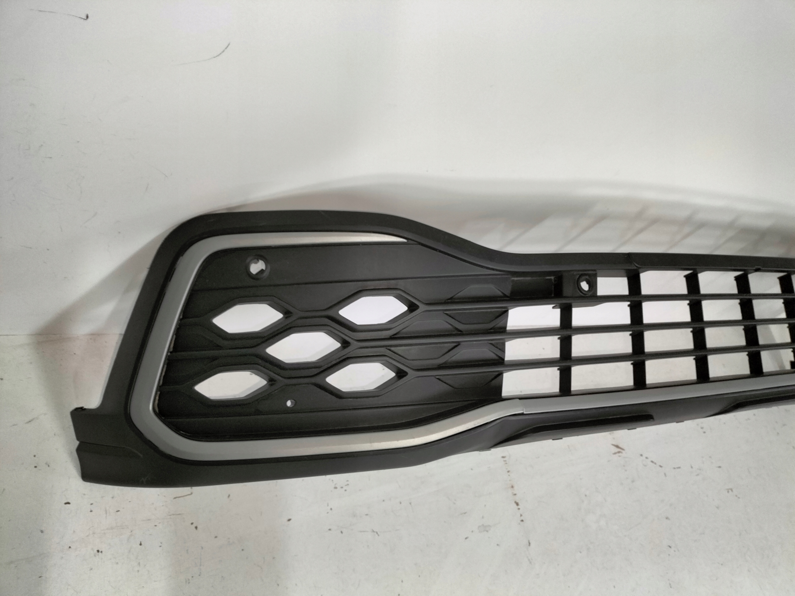 spoiler Grill vorne VW GOLF 8 VIII 19- ALLTRACK