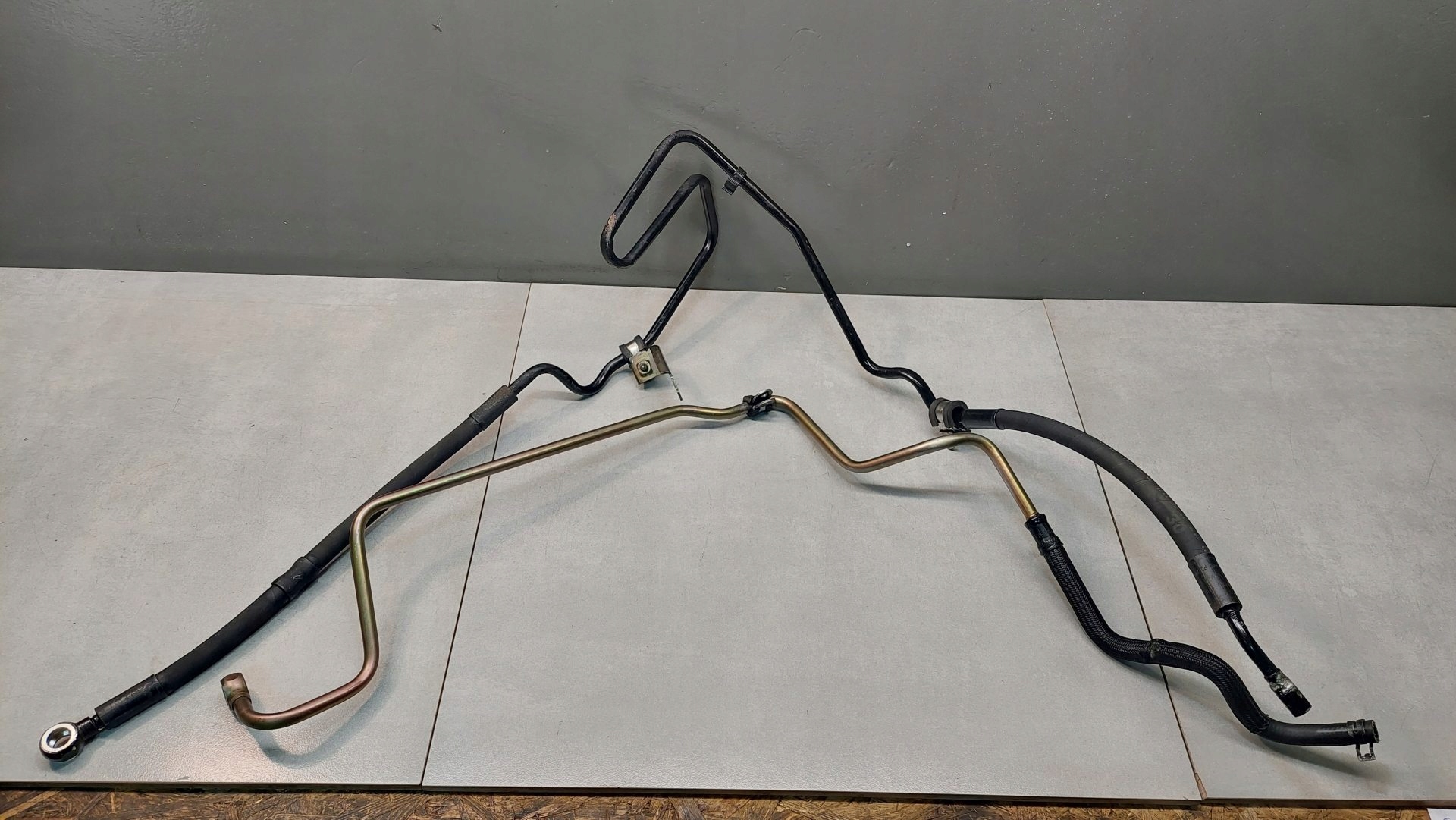 КАБЕЛЬ УСИЛИТЕЛЯ VW GOLF IV 1.9 TDI 1J1422891