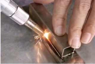 Spawarka Laserowa Fiber Laser 3w1 3000W Rodzaj inny