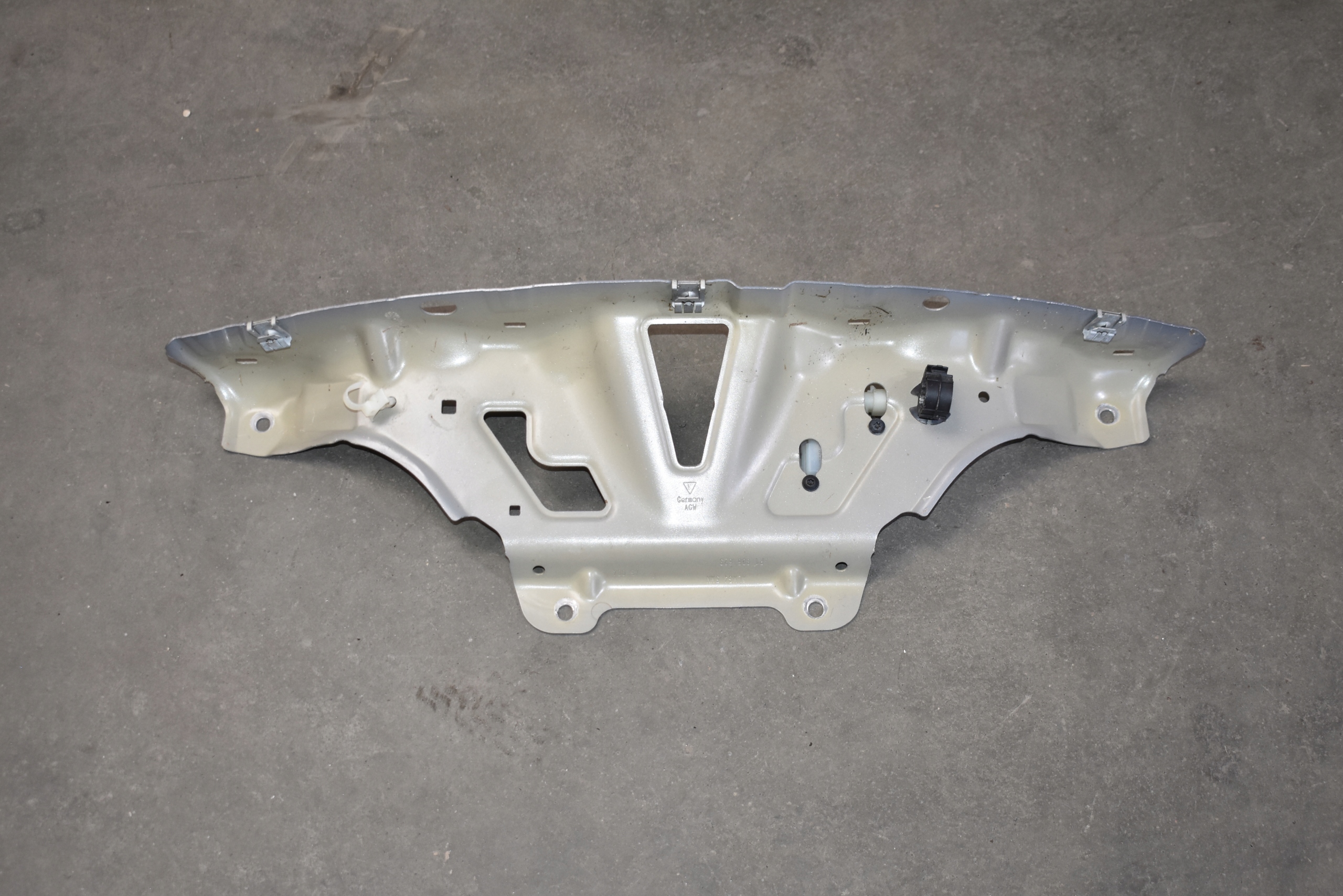 IDEALNE Traversa WANNY PORSCHE 982 718 1