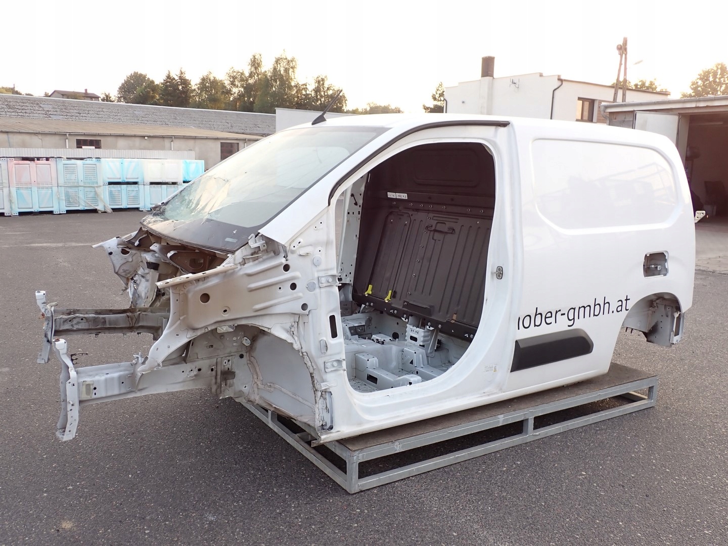 DUPA DACH KAROSERIA ĆWIARTKA EUROPA BERLINGO IV COMBO RIFTER 21R