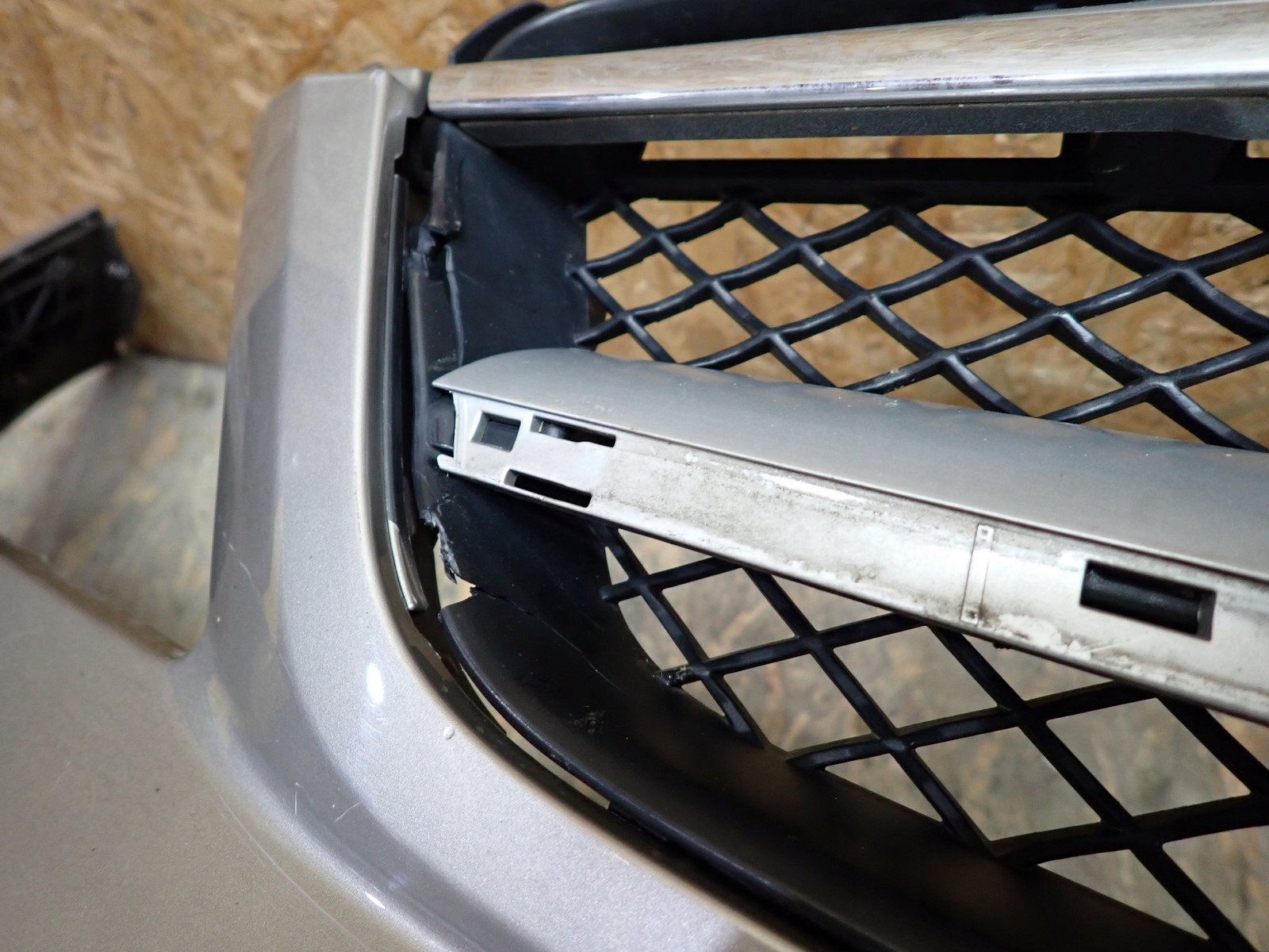 bumper front front MERCEDES C KLASA 204 2007-2011R A2048850025